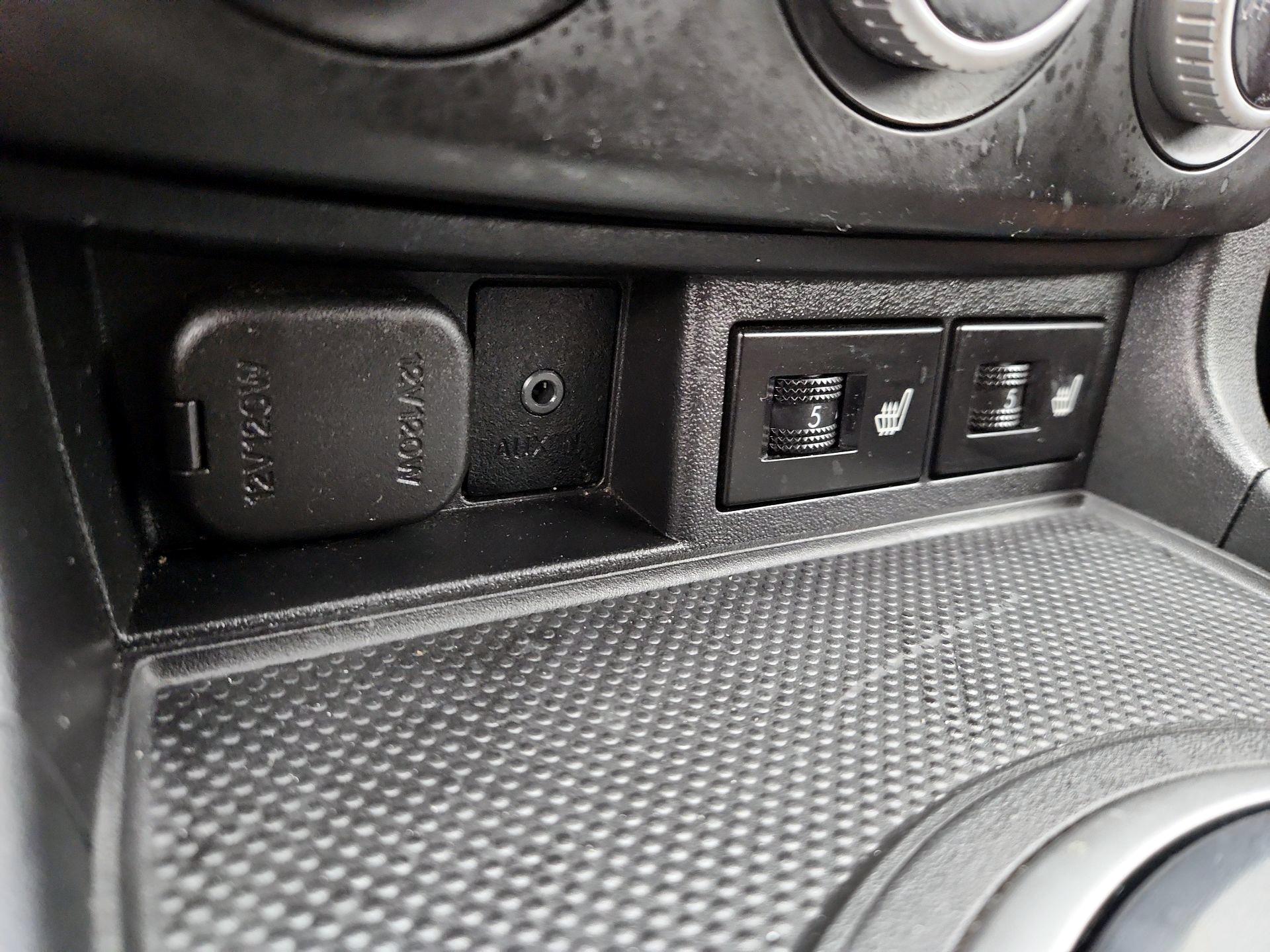 Thumbnail: 2015 Mazda MX-5 Miata - 17