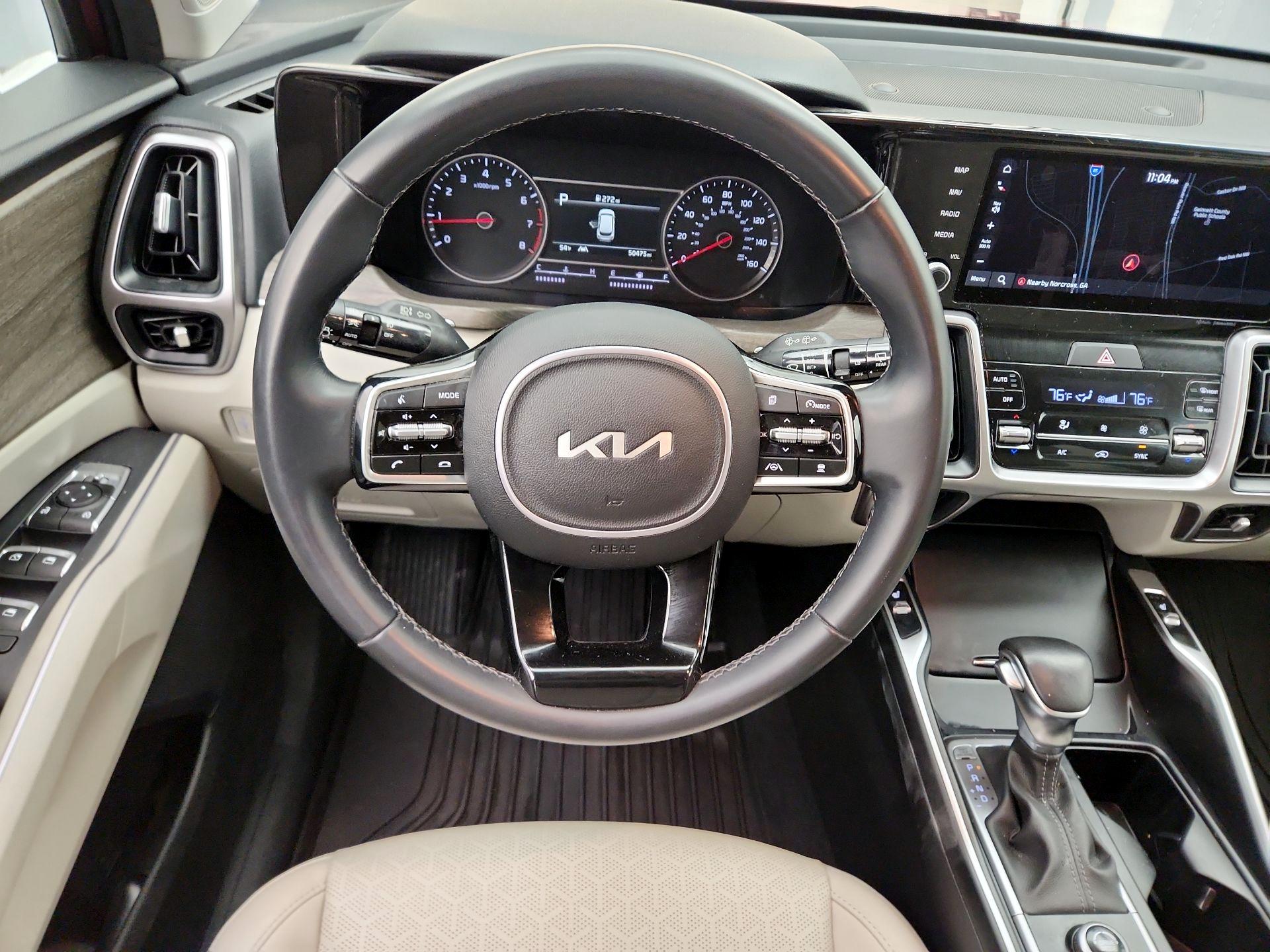 Thumbnail: 2023 Kia Sorento - 10