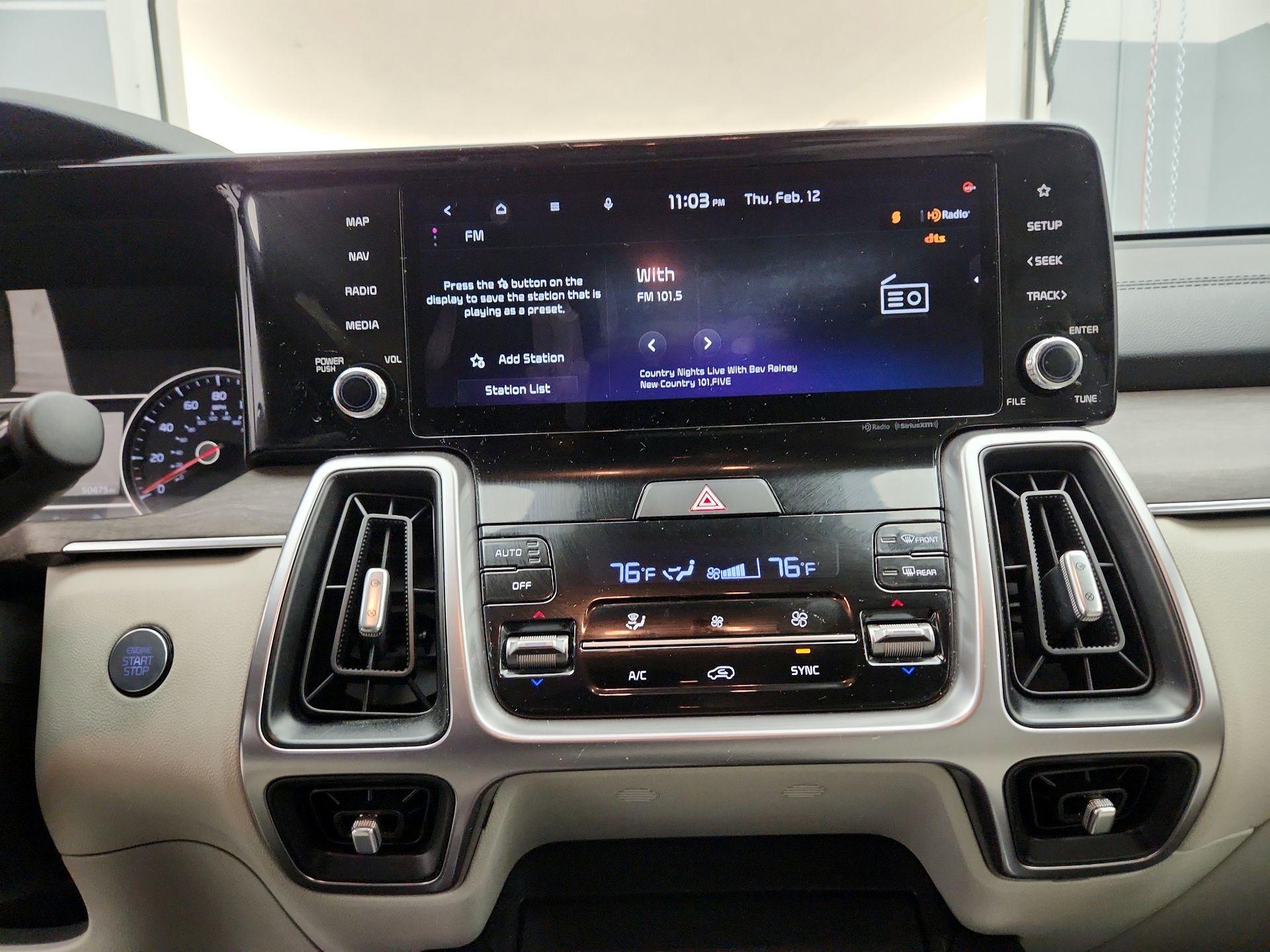 Thumbnail: 2023 Kia Sorento - 16