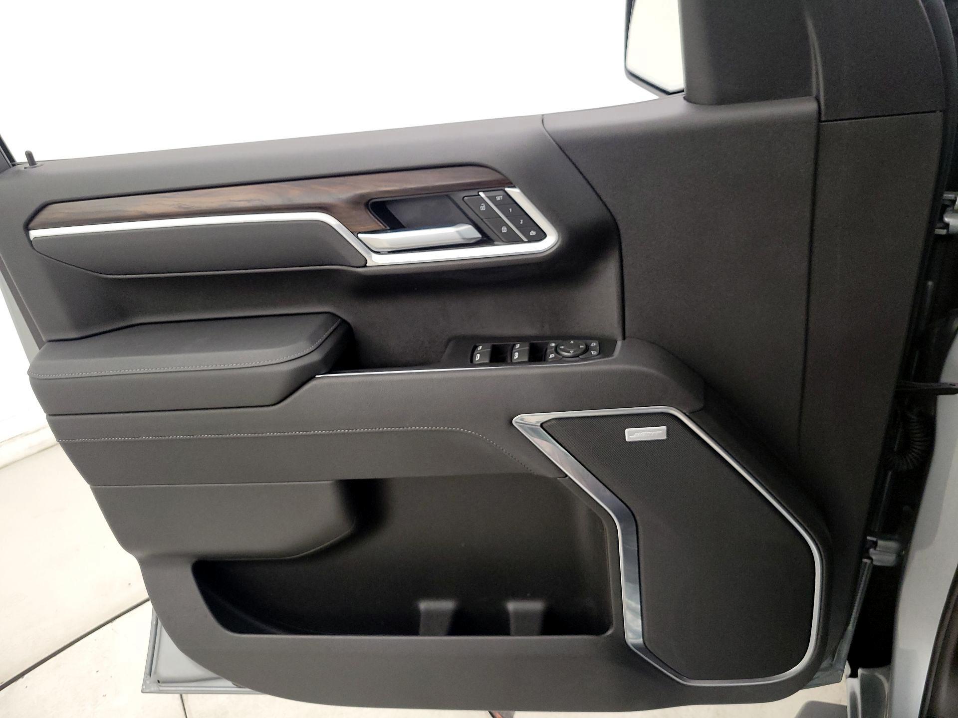 Thumbnail: 2025 GMC Sierra 1500 - 12