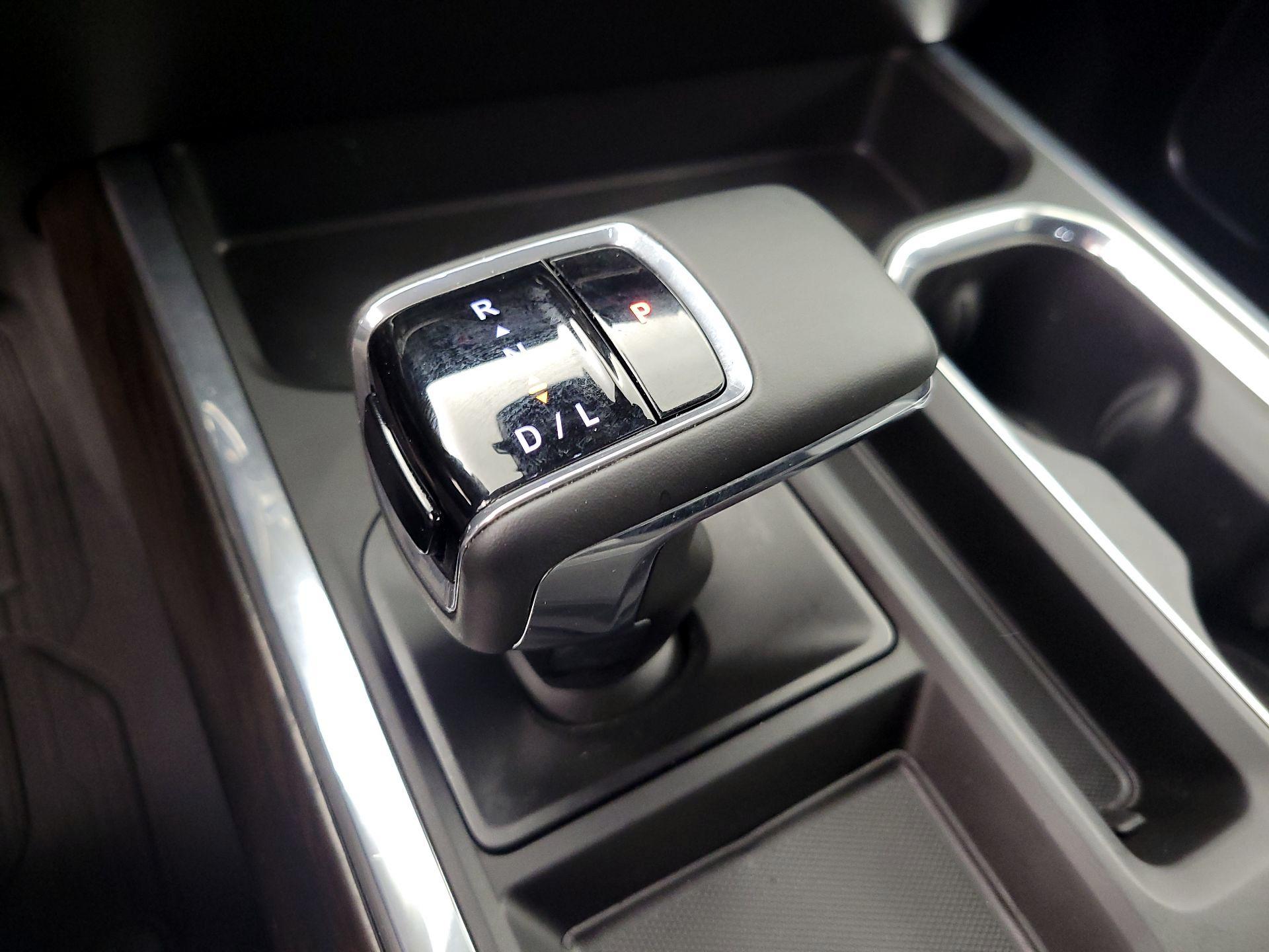 Thumbnail: 2025 GMC Sierra 1500 - 17