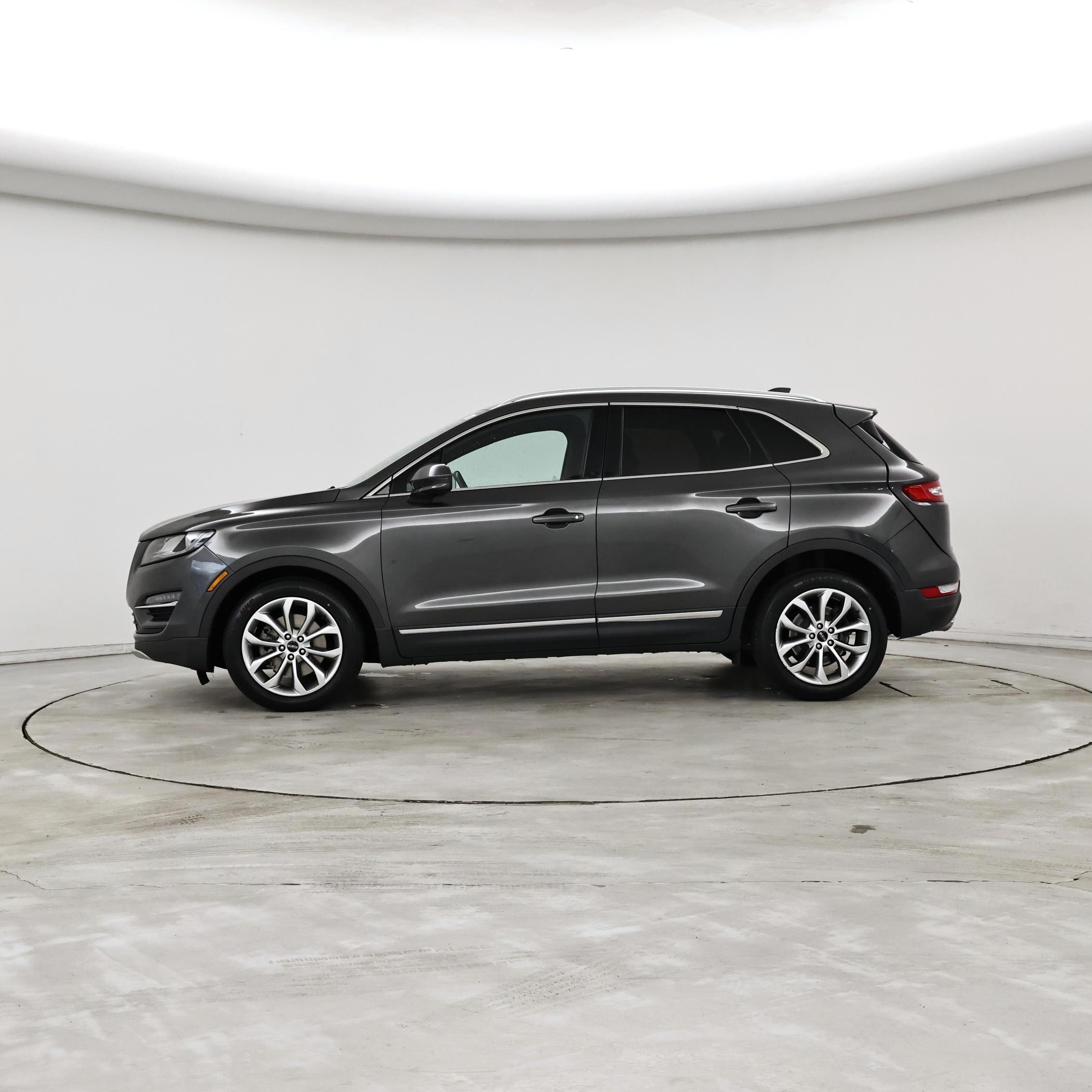 Thumbnail: 2019 Lincoln MKC - 3