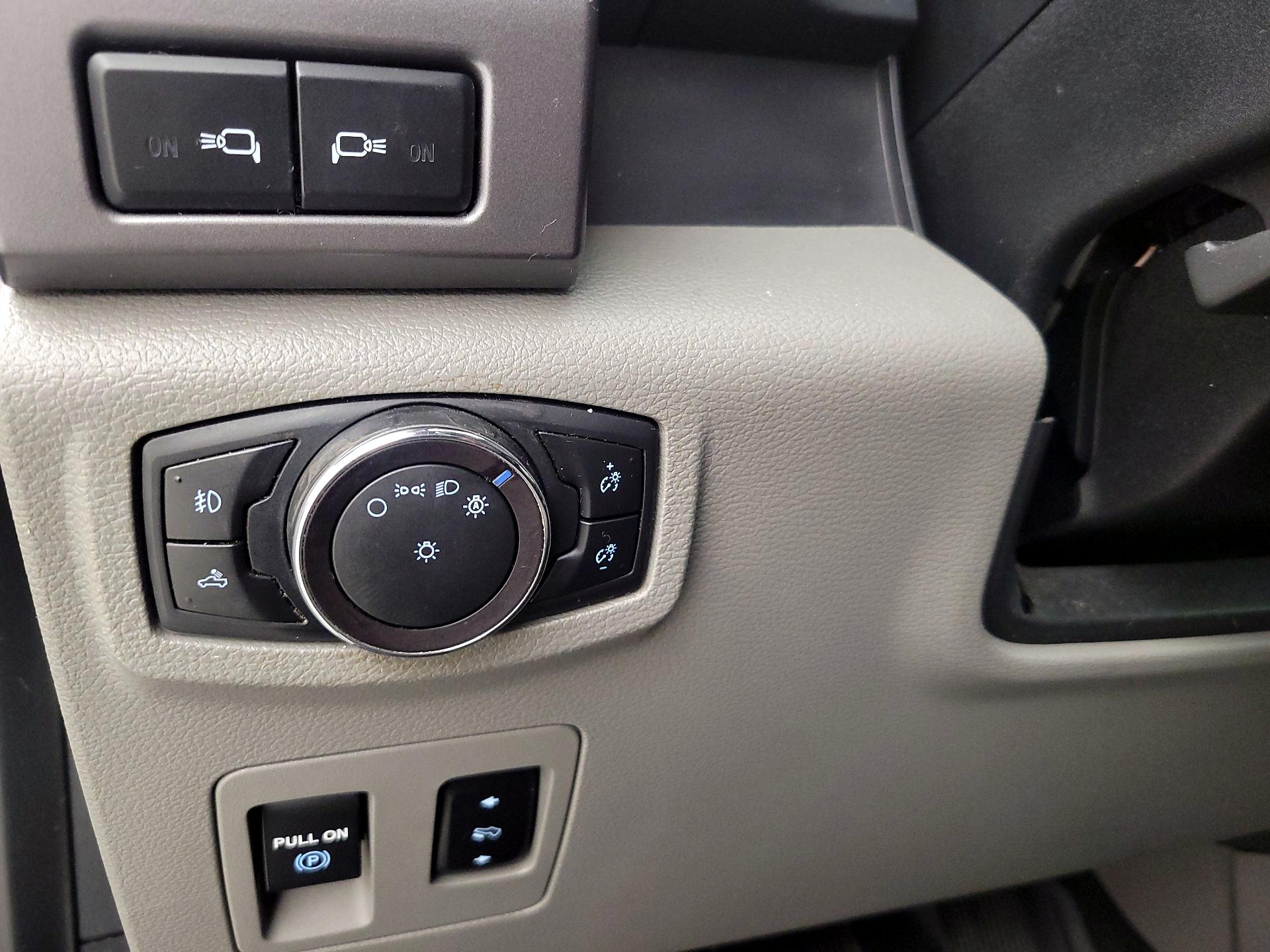 Thumbnail: 2019 Ford F-150 - 13