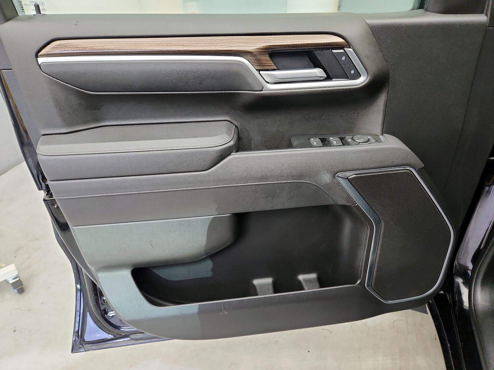 Thumbnail: 2025 Chevrolet Silverado 1500 - 12