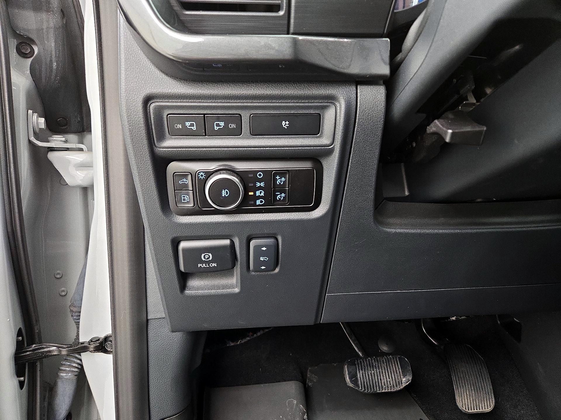 Thumbnail: 2023 Ford F-150 - 13