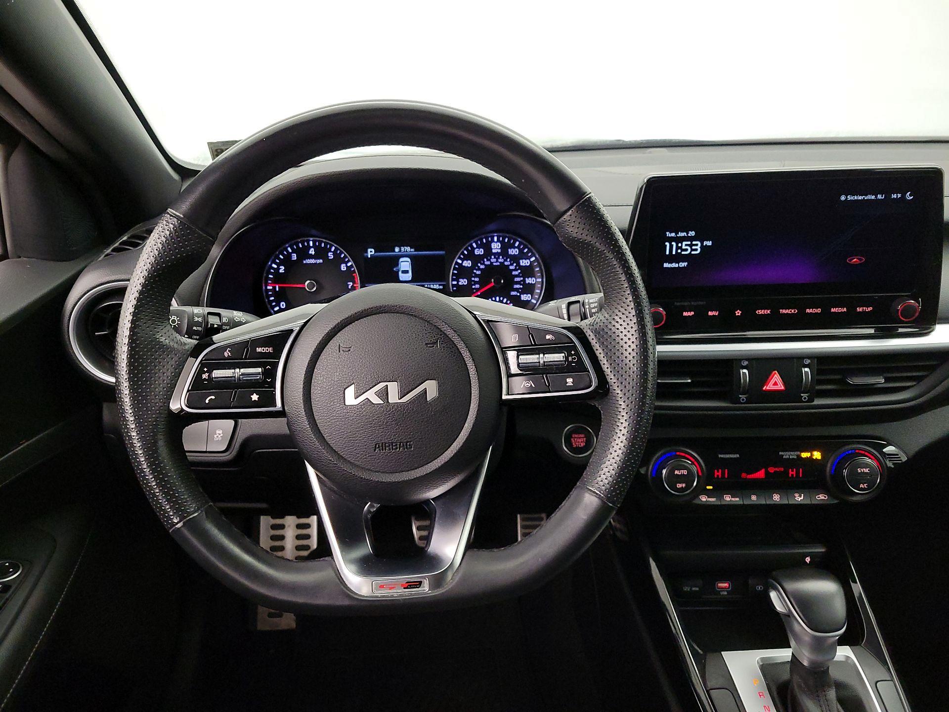 Thumbnail: 2023 Kia Forte - 10