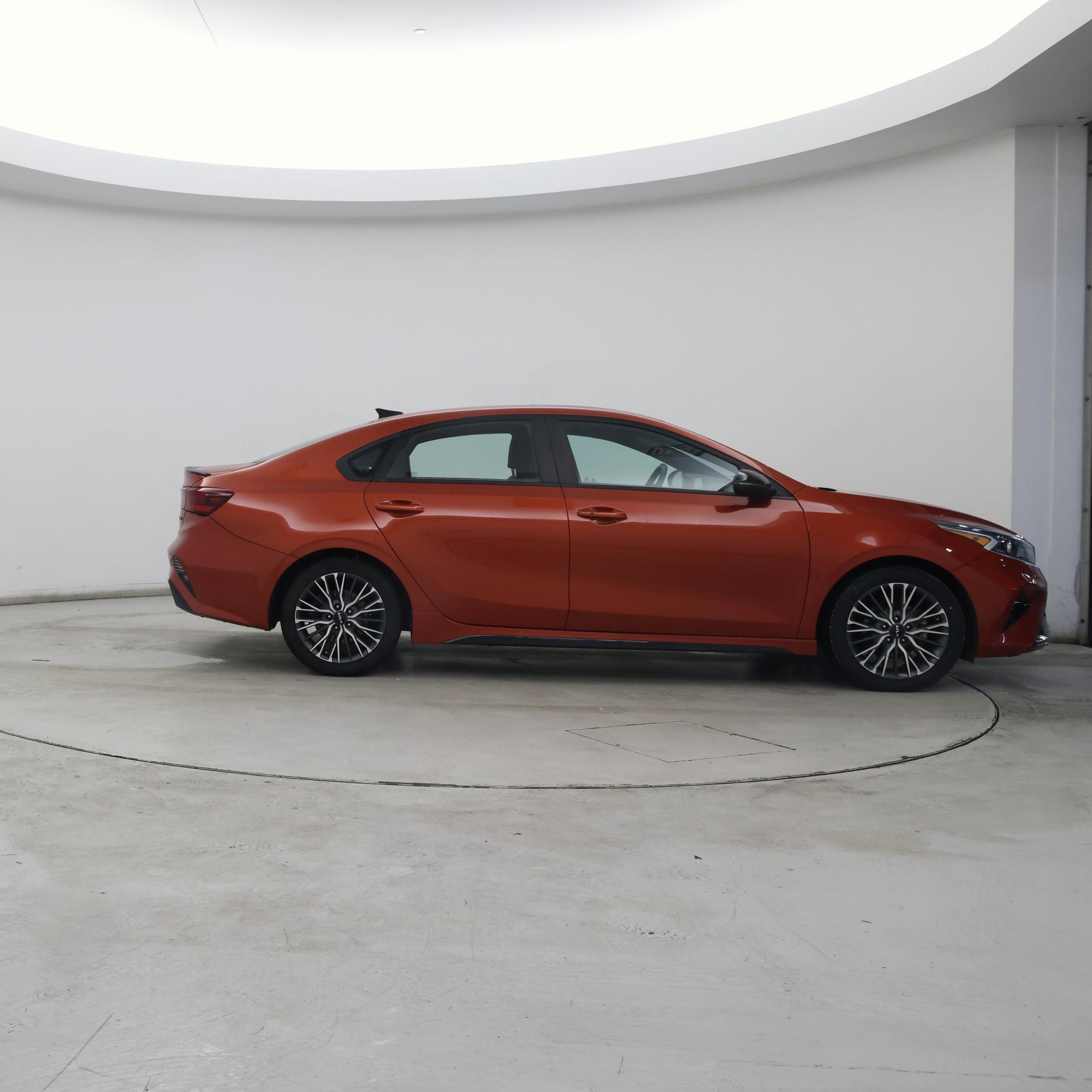 Thumbnail: 2023 Kia Forte - 7