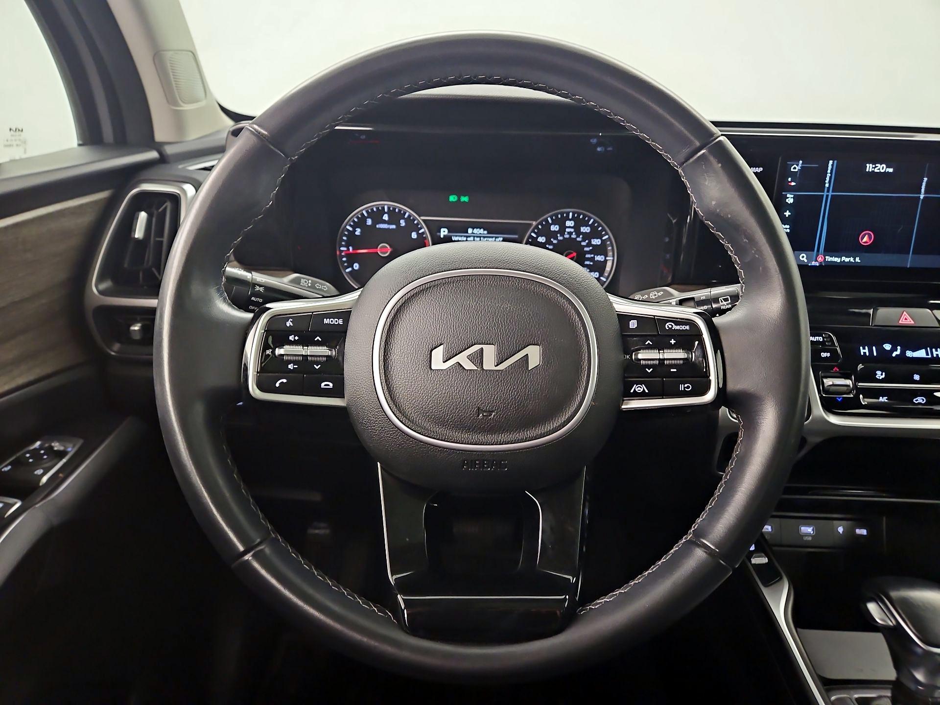 Thumbnail: 2023 Kia Sorento - 10