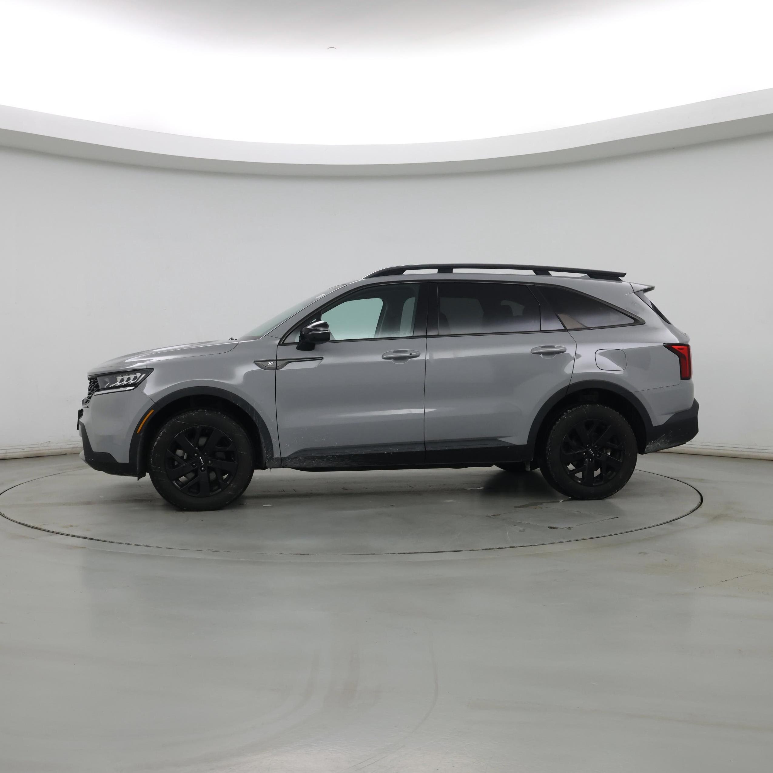 Thumbnail: 2023 Kia Sorento - 3