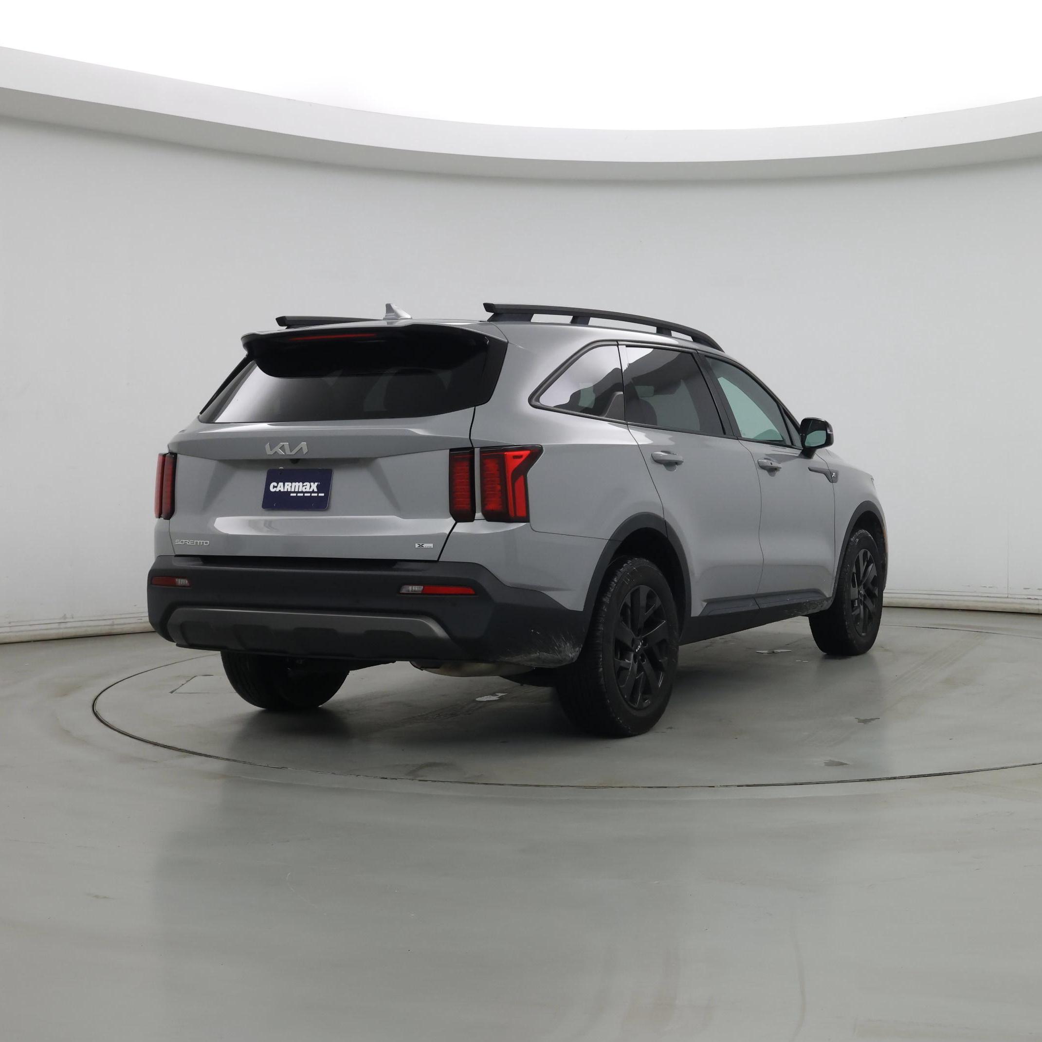 Thumbnail: 2023 Kia Sorento - 8