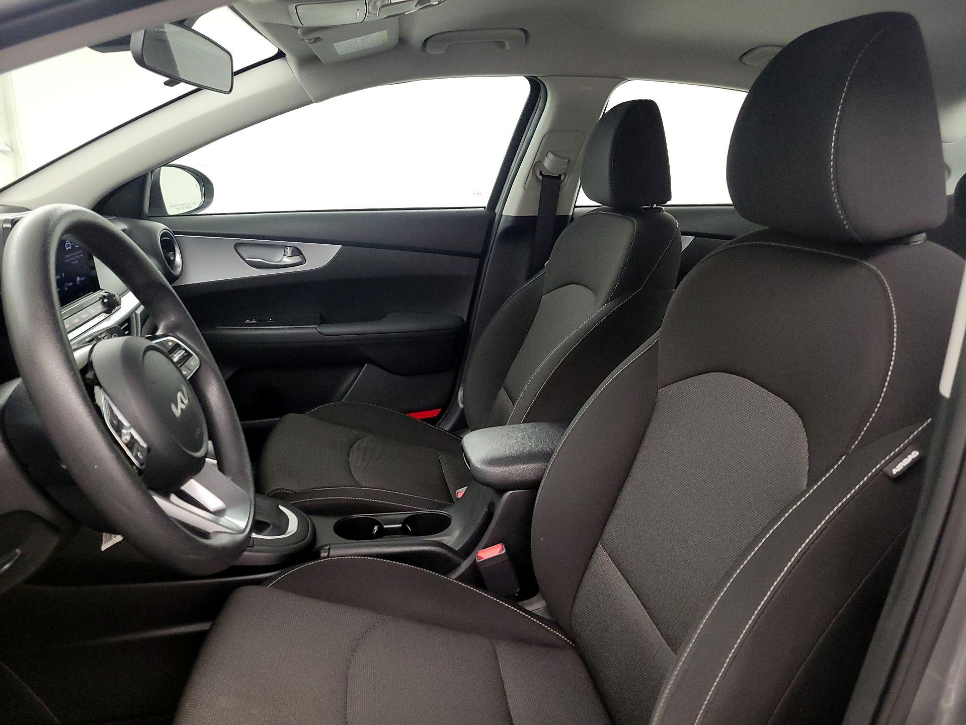 Thumbnail: 2023 Kia Forte - 11