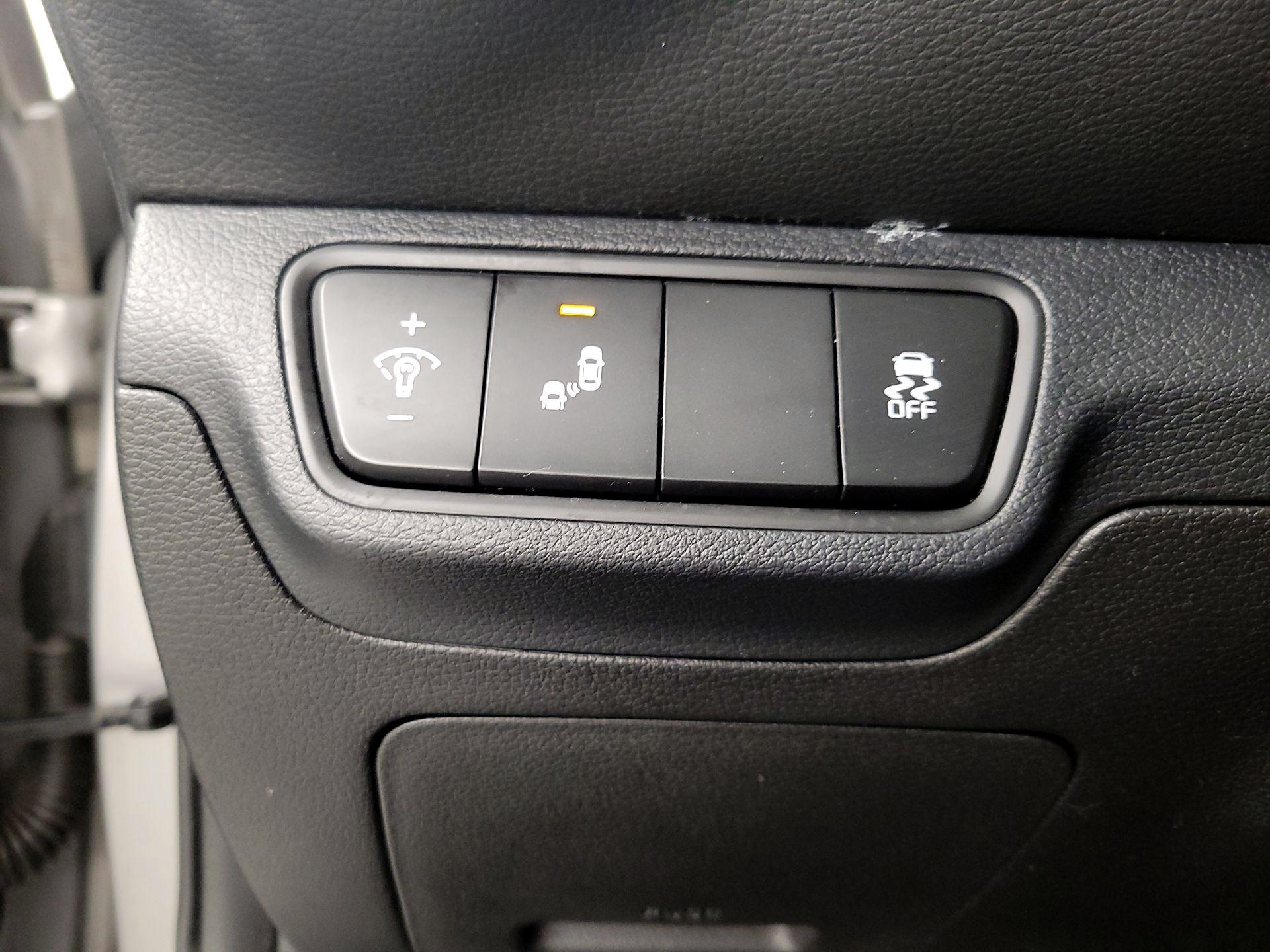 Thumbnail: 2023 Kia Forte - 13