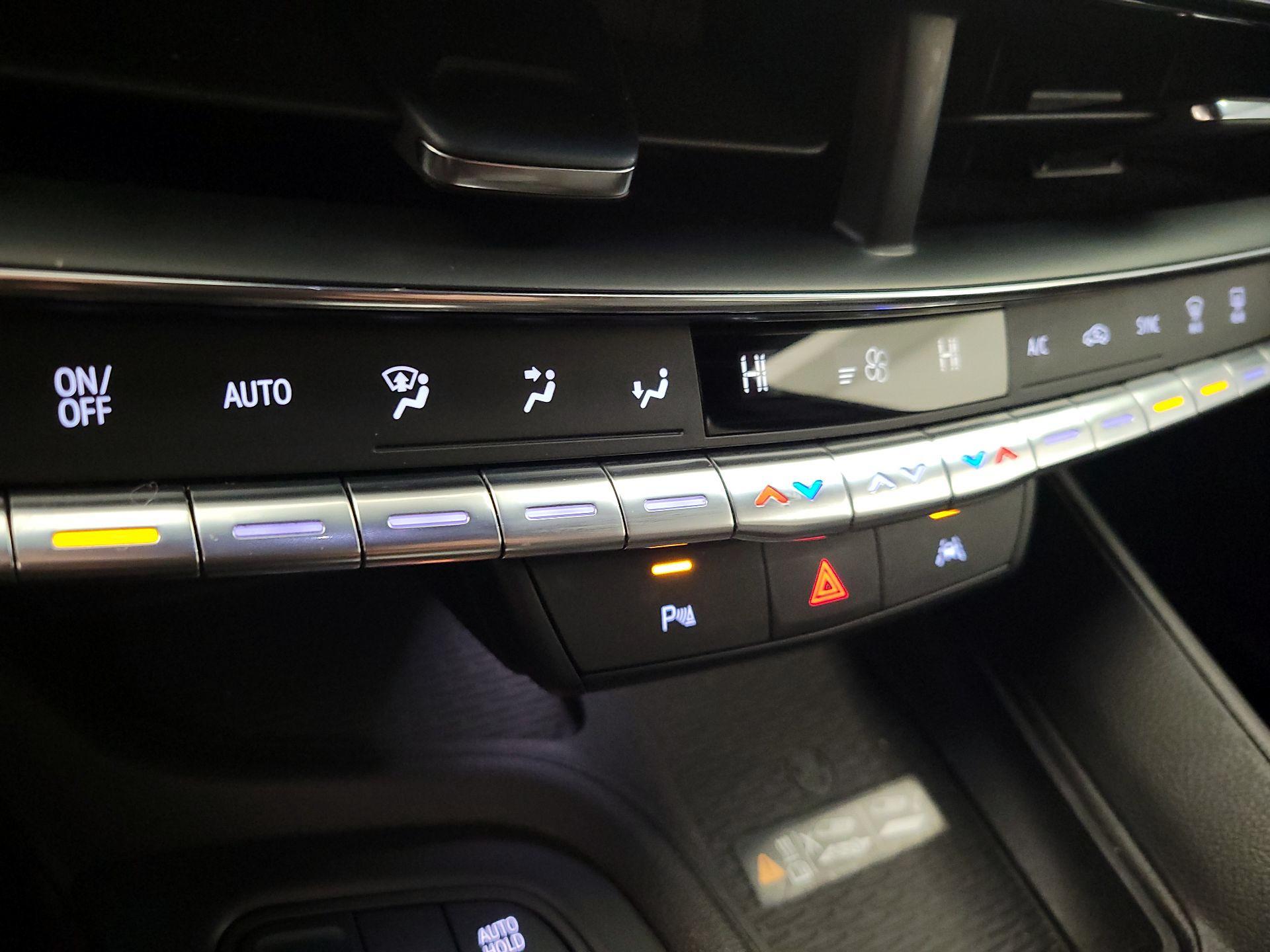 Thumbnail: 2022 Cadillac CT5 - 16