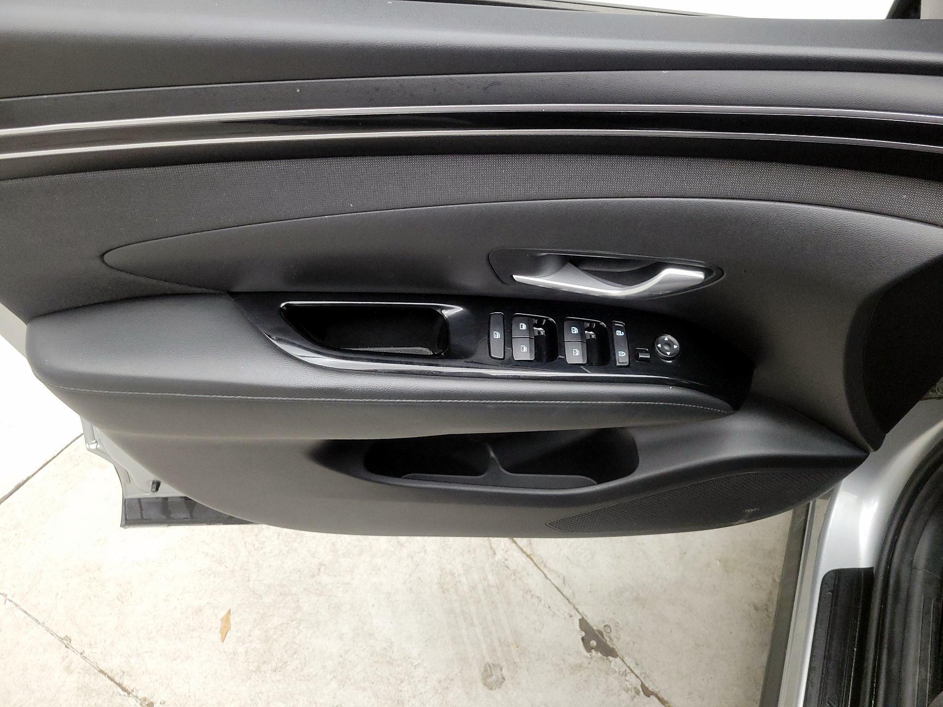 Thumbnail: 2022 Hyundai Tucson - 12