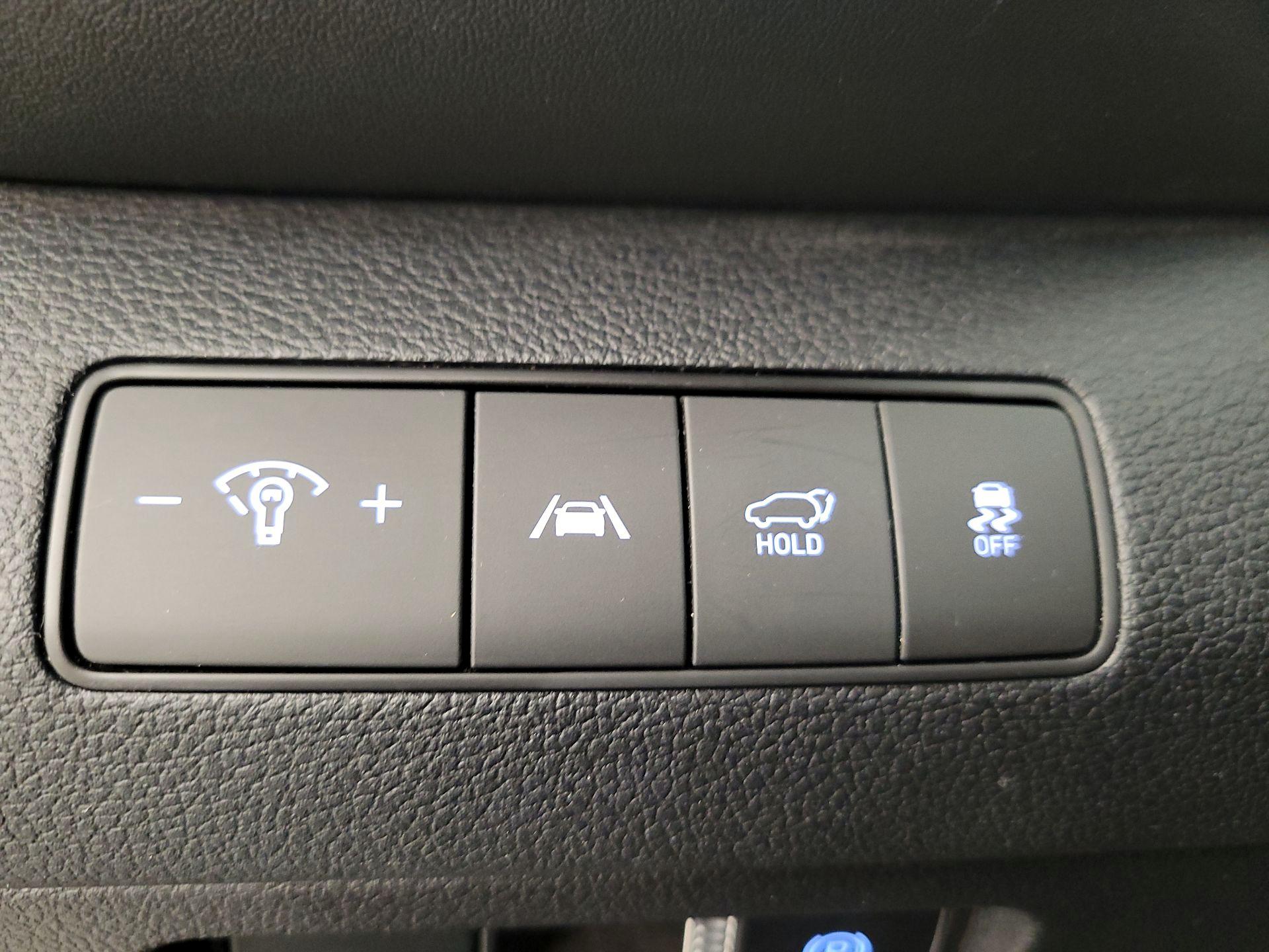 Thumbnail: 2023 Hyundai Santa Fe - 13