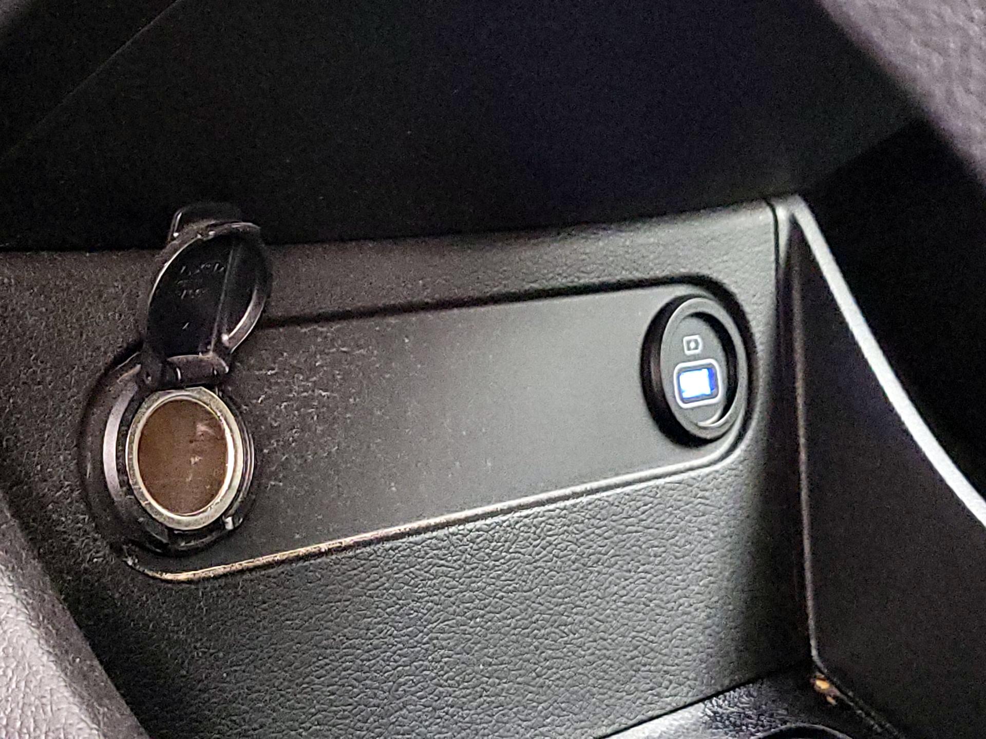 Thumbnail: 2023 Hyundai Santa Fe - 19