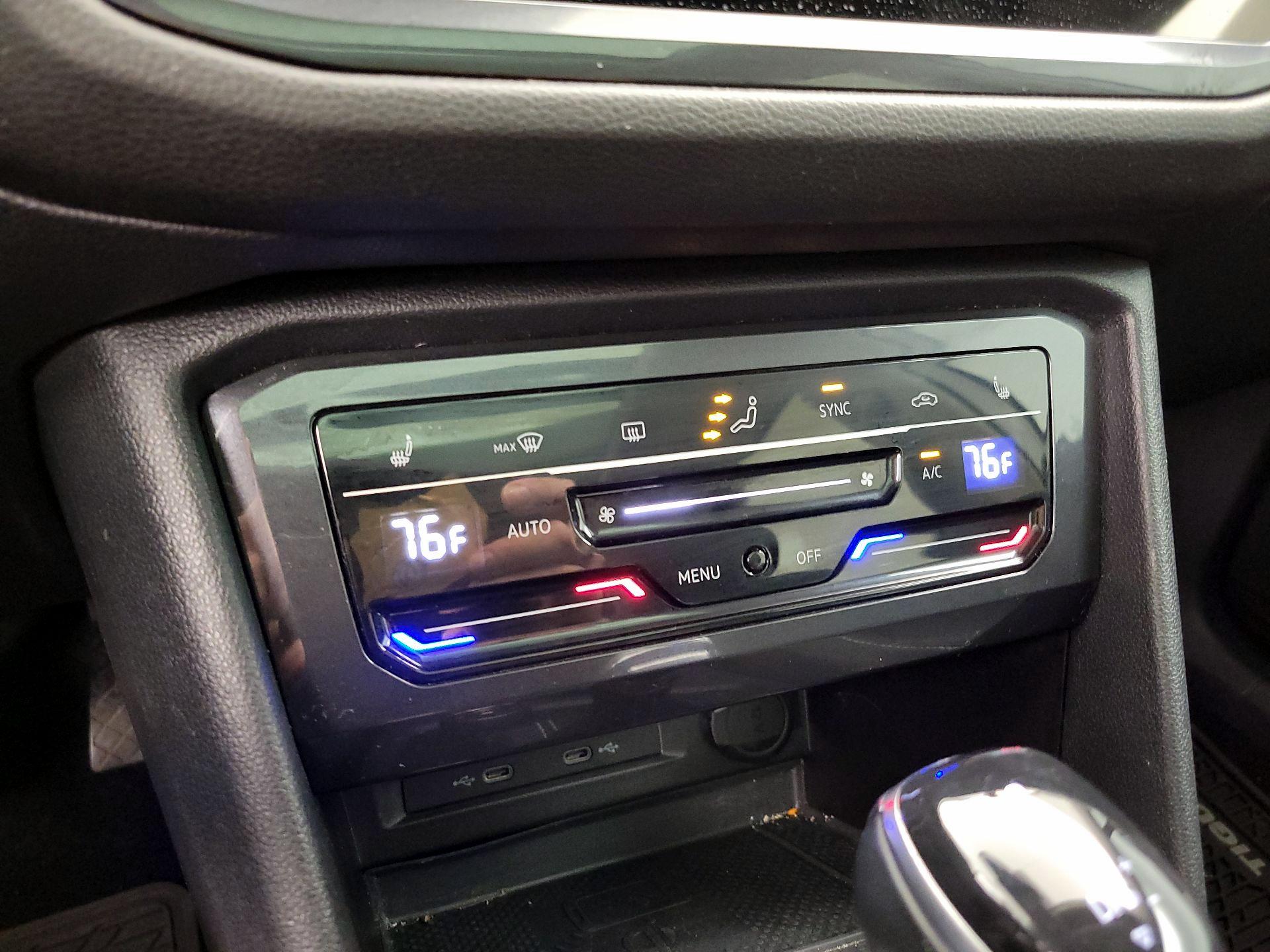 Thumbnail: 2023 Volkswagen Tiguan - 16