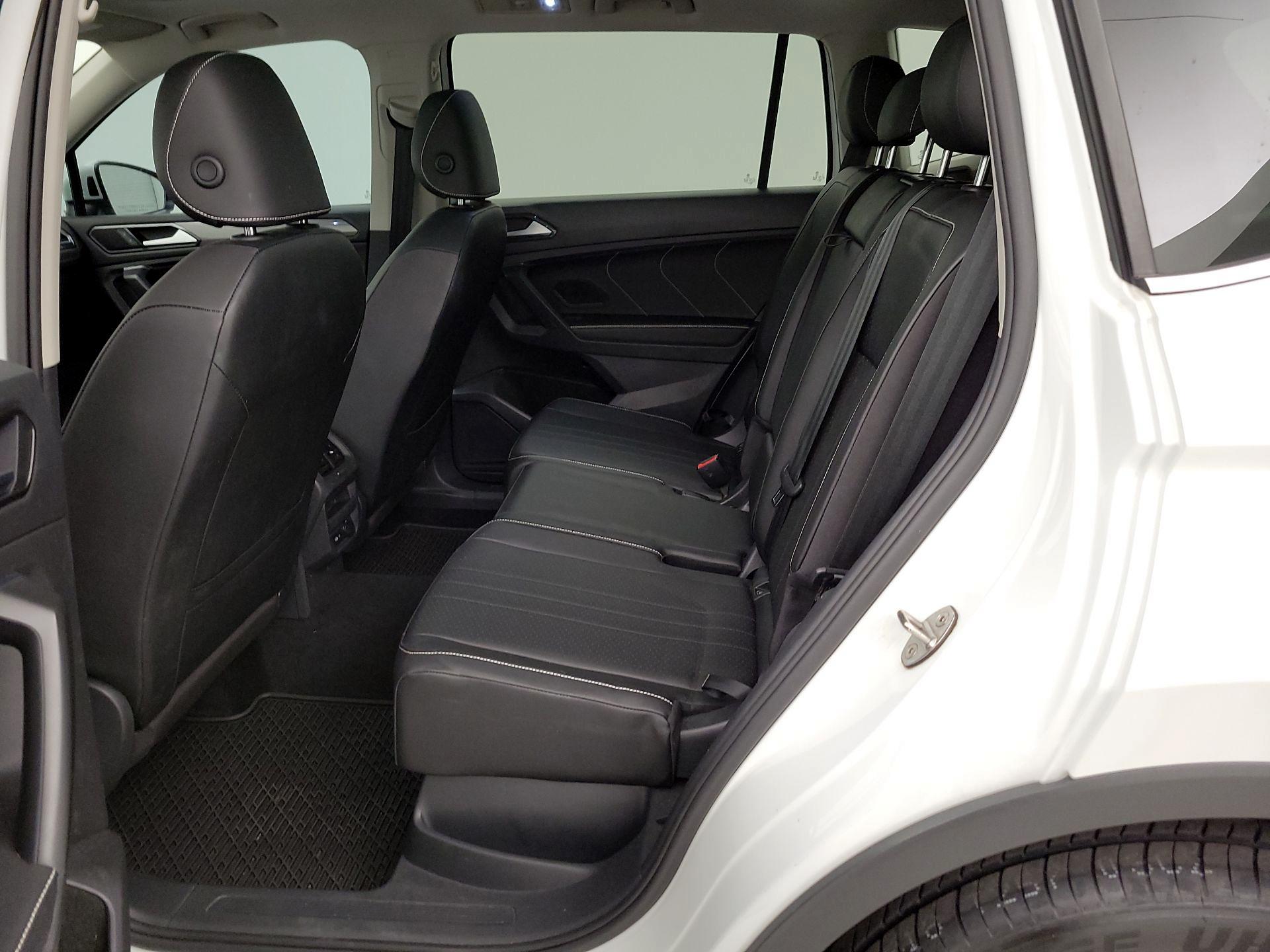 Thumbnail: 2023 Volkswagen Tiguan - 20