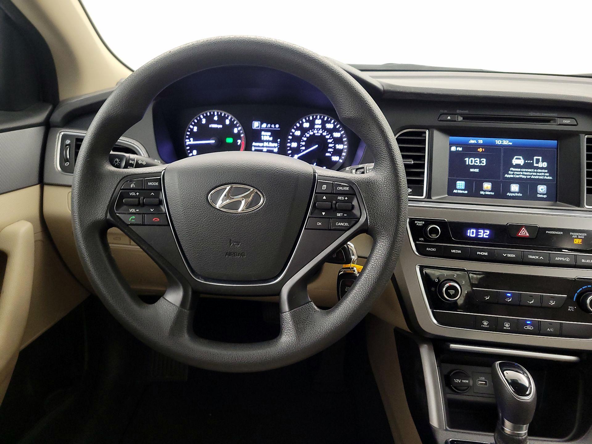 Thumbnail: 2017 Hyundai Sonata - 10