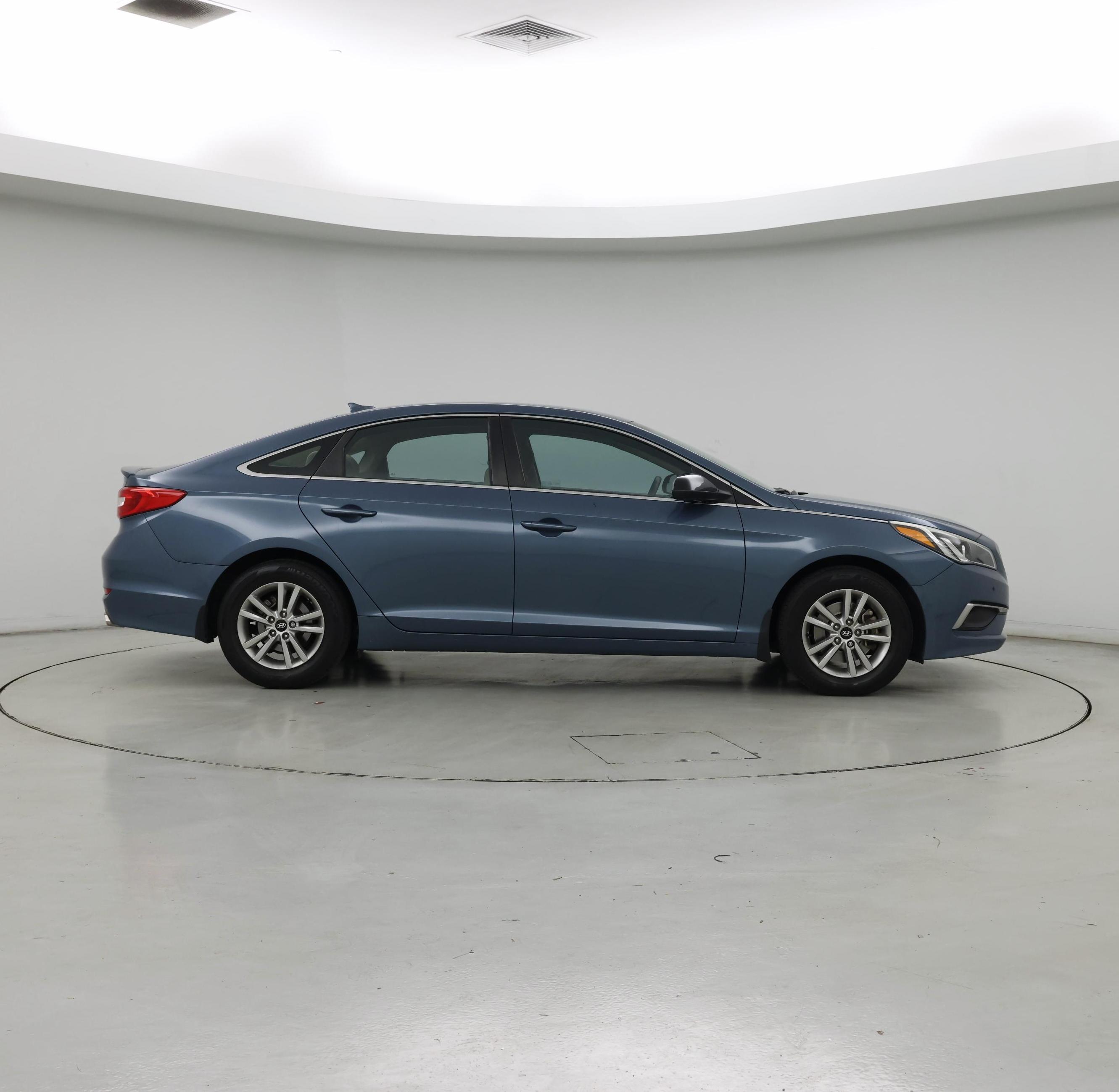 Thumbnail: 2017 Hyundai Sonata - 7