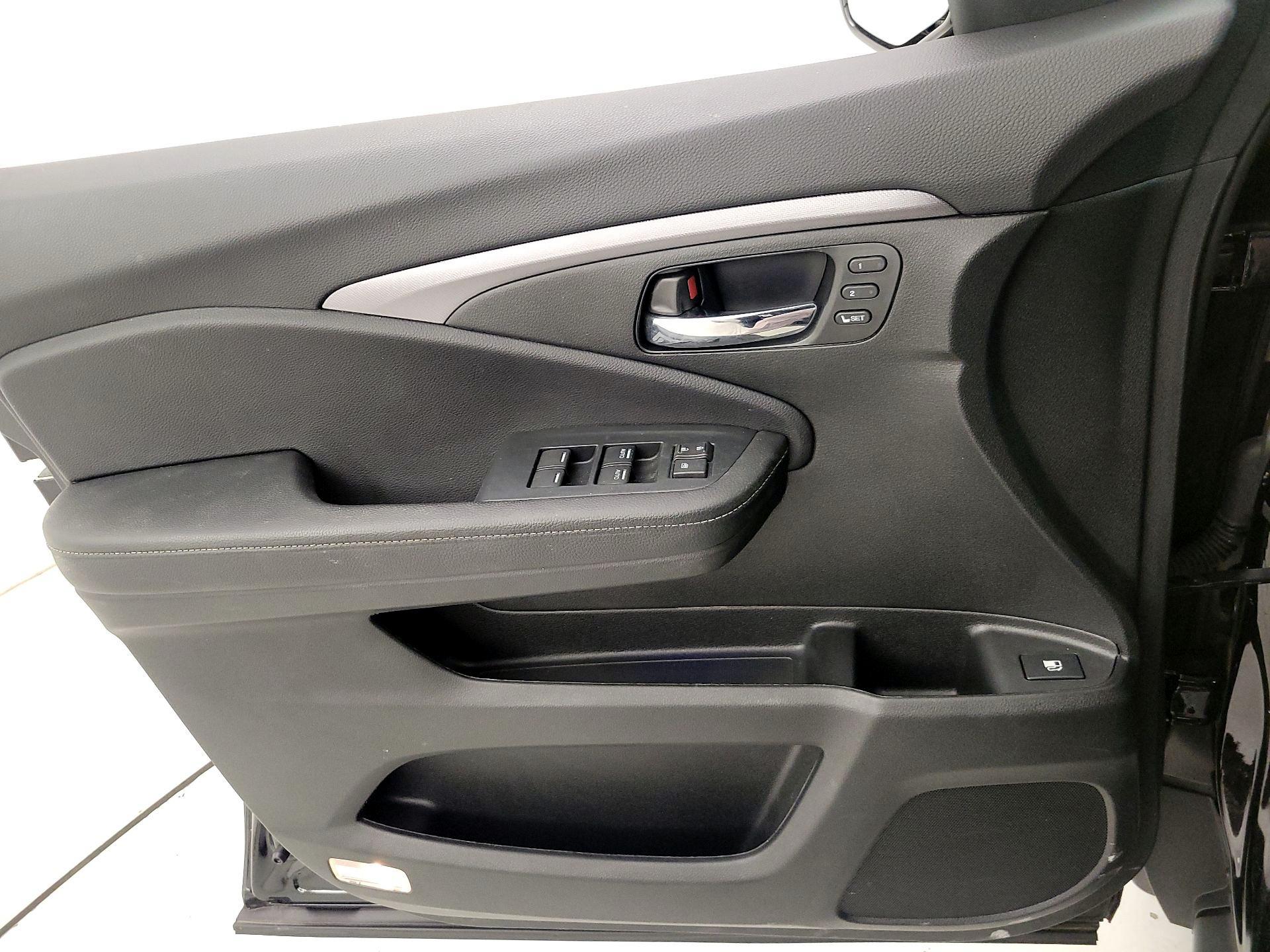 Thumbnail: 2023 Honda Ridgeline - 12