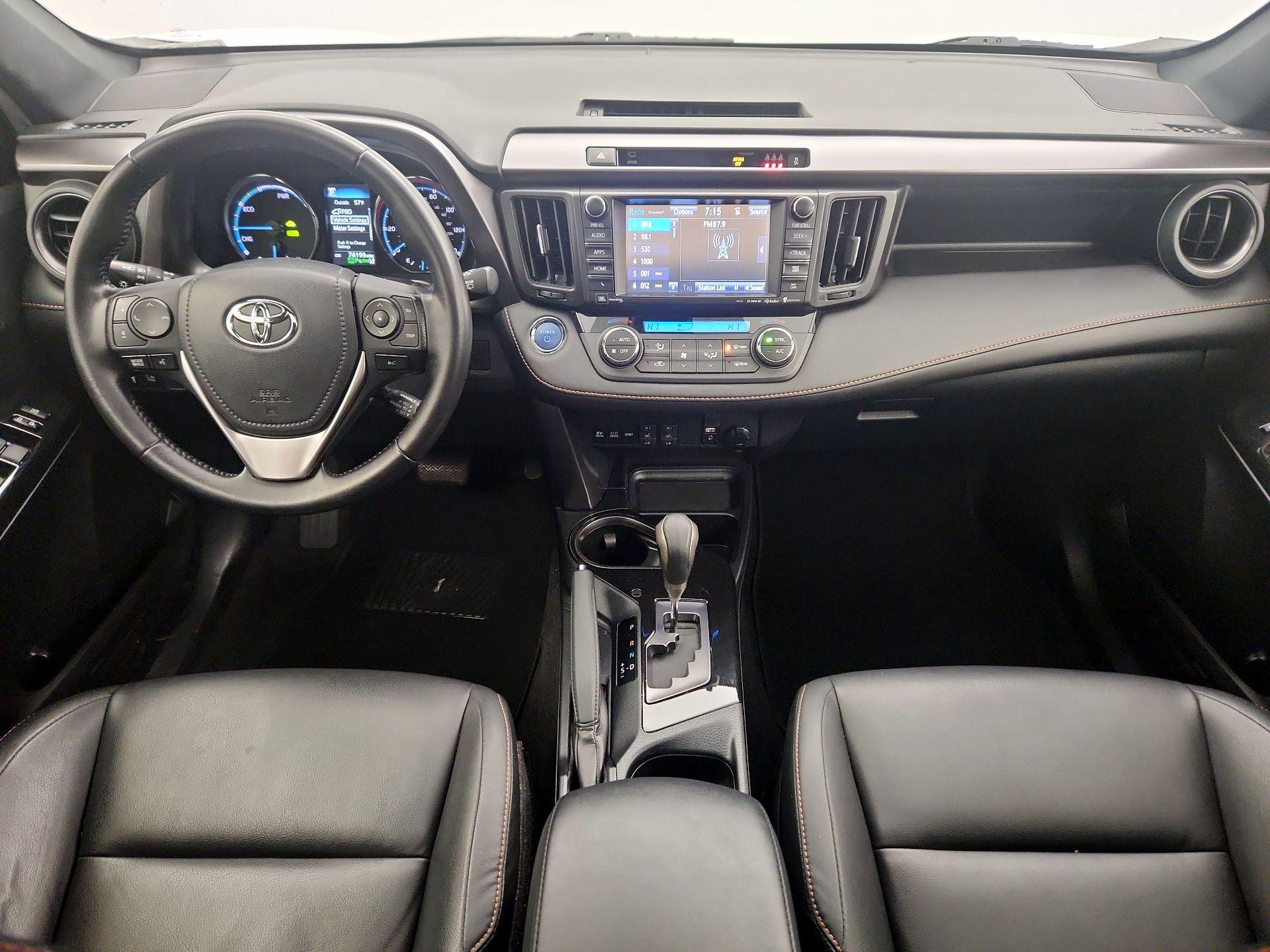 Thumbnail: 2017 Toyota RAV4 - 9