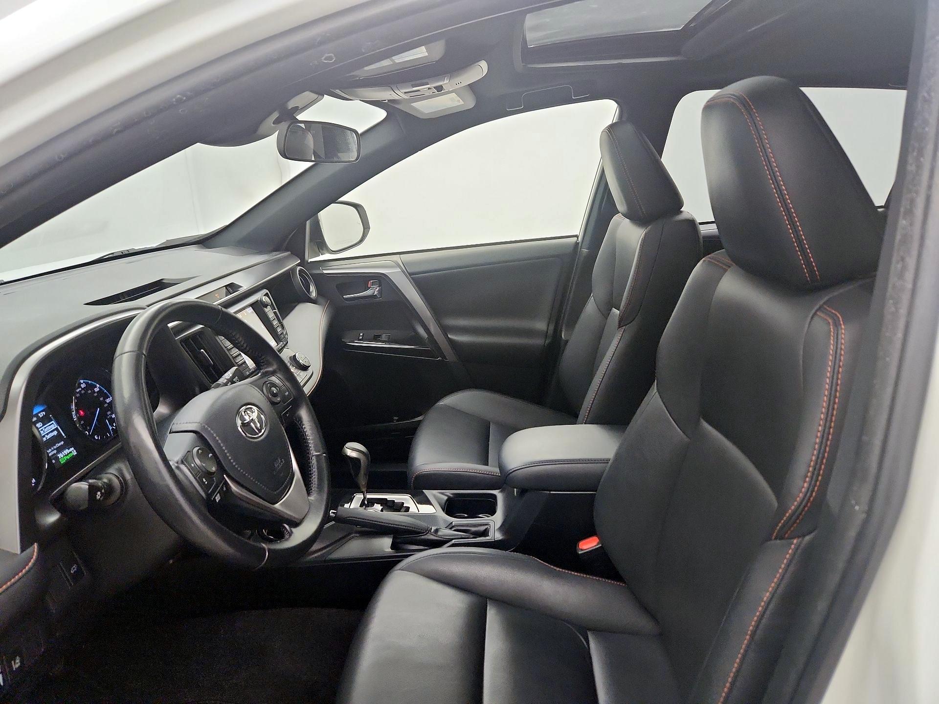 Thumbnail: 2017 Toyota RAV4 - 11