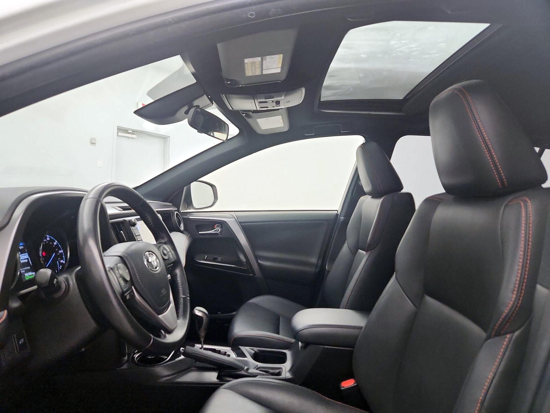 Thumbnail: 2017 Toyota RAV4 - 19