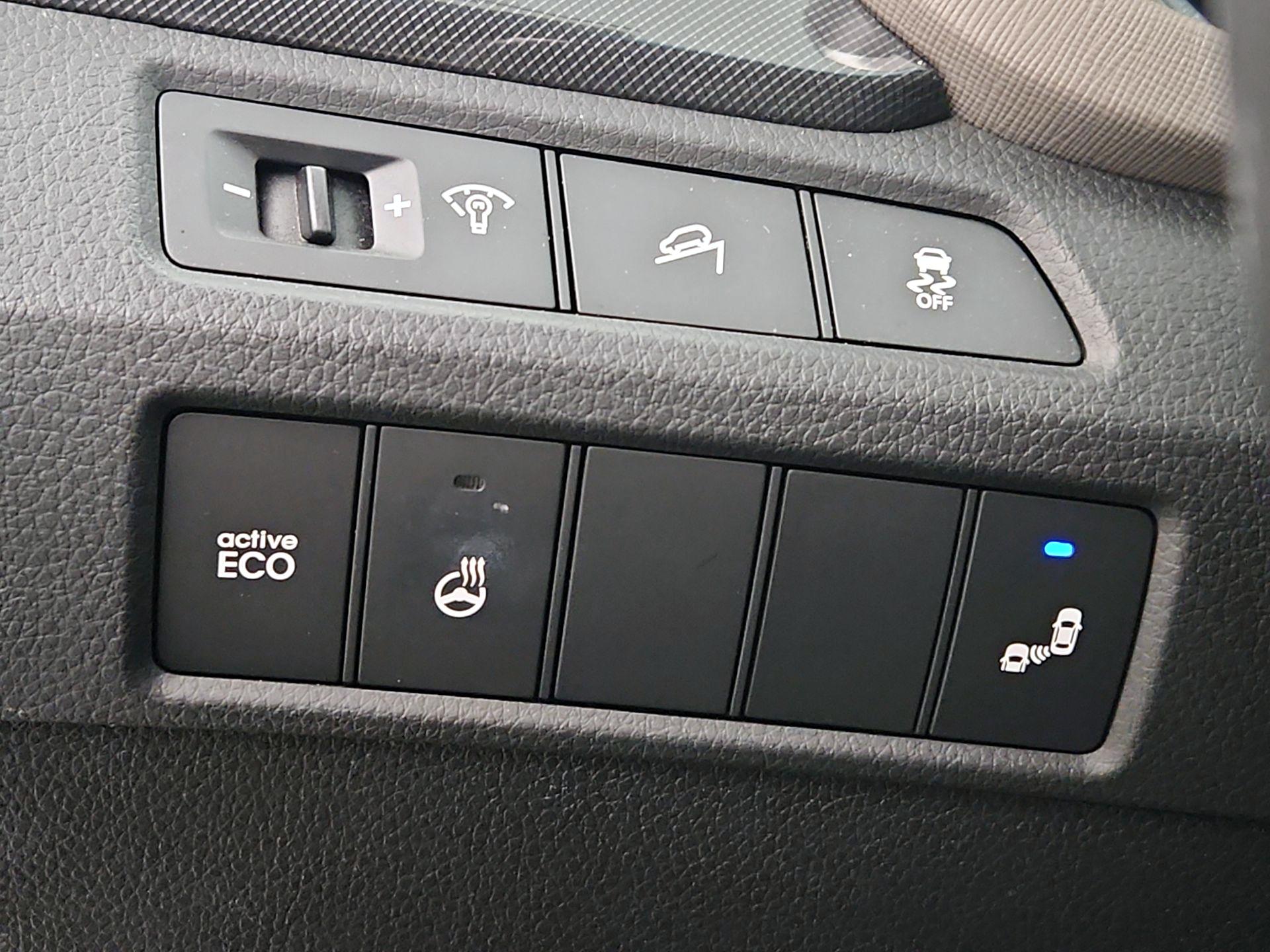 Thumbnail: 2014 Hyundai Santa Fe - 13