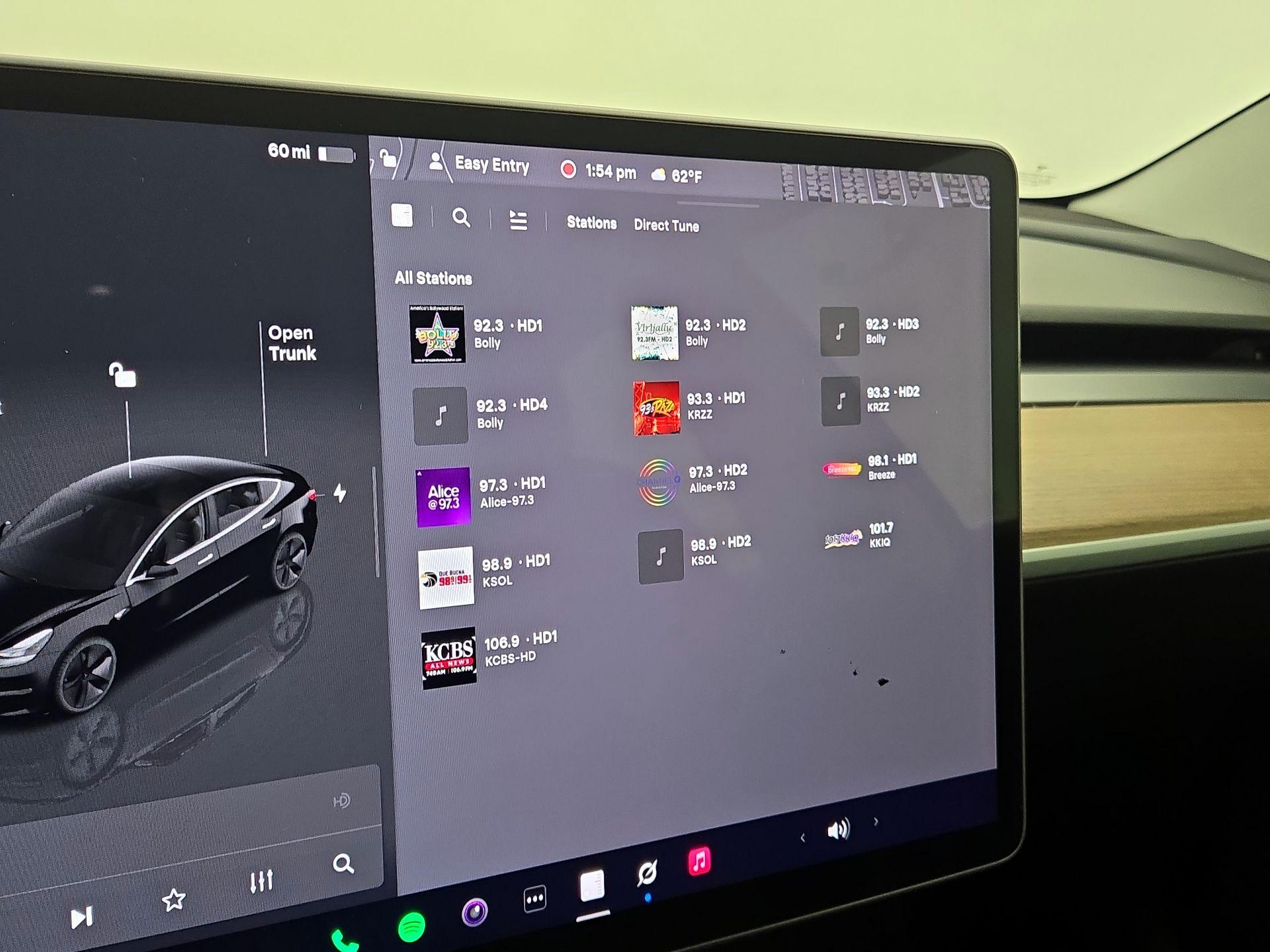 Thumbnail: 2023 Tesla Model 3 - 15
