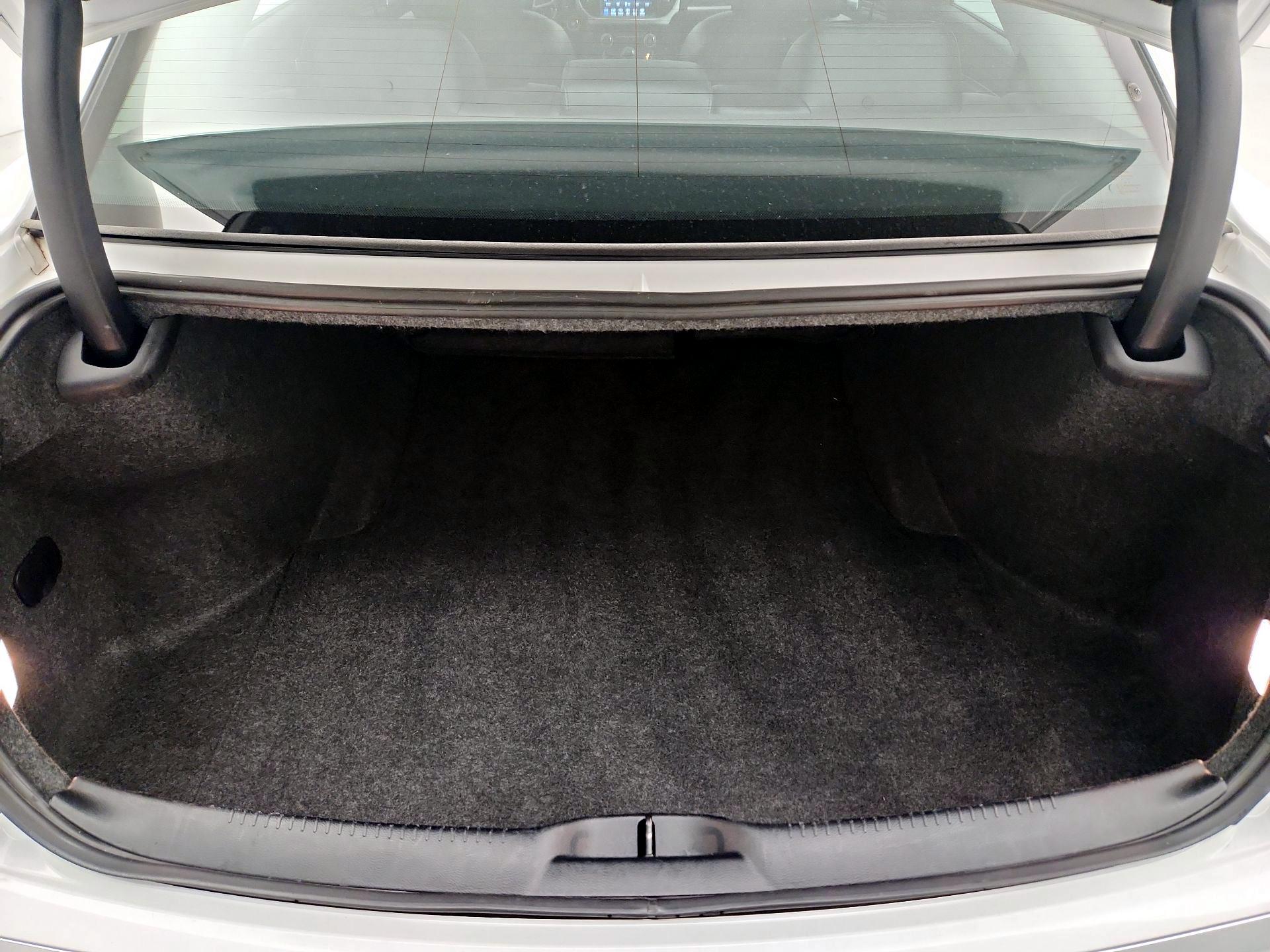 Thumbnail: 2019 Chrysler 300 - 19