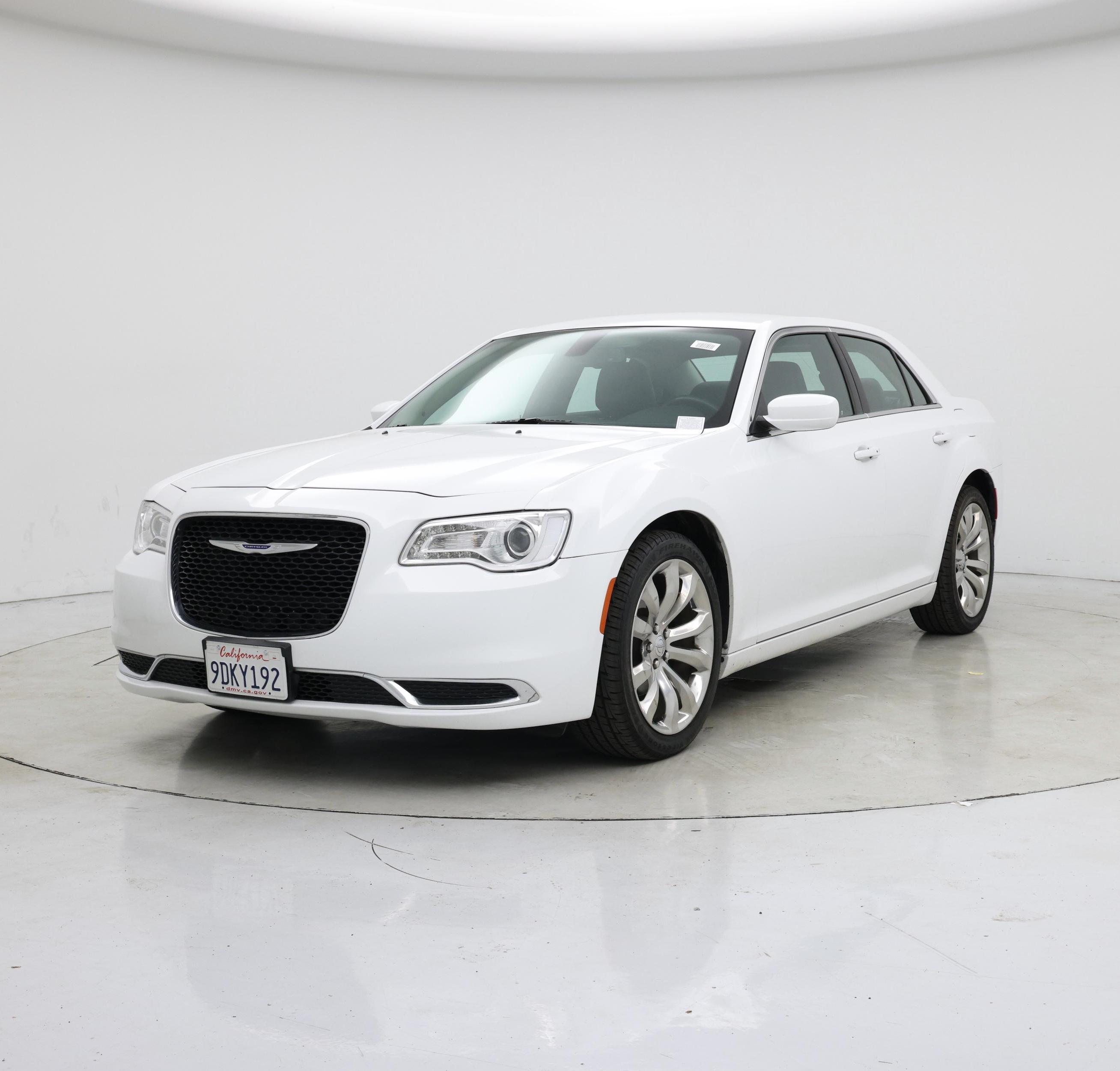 Thumbnail: 2019 Chrysler 300 - 4