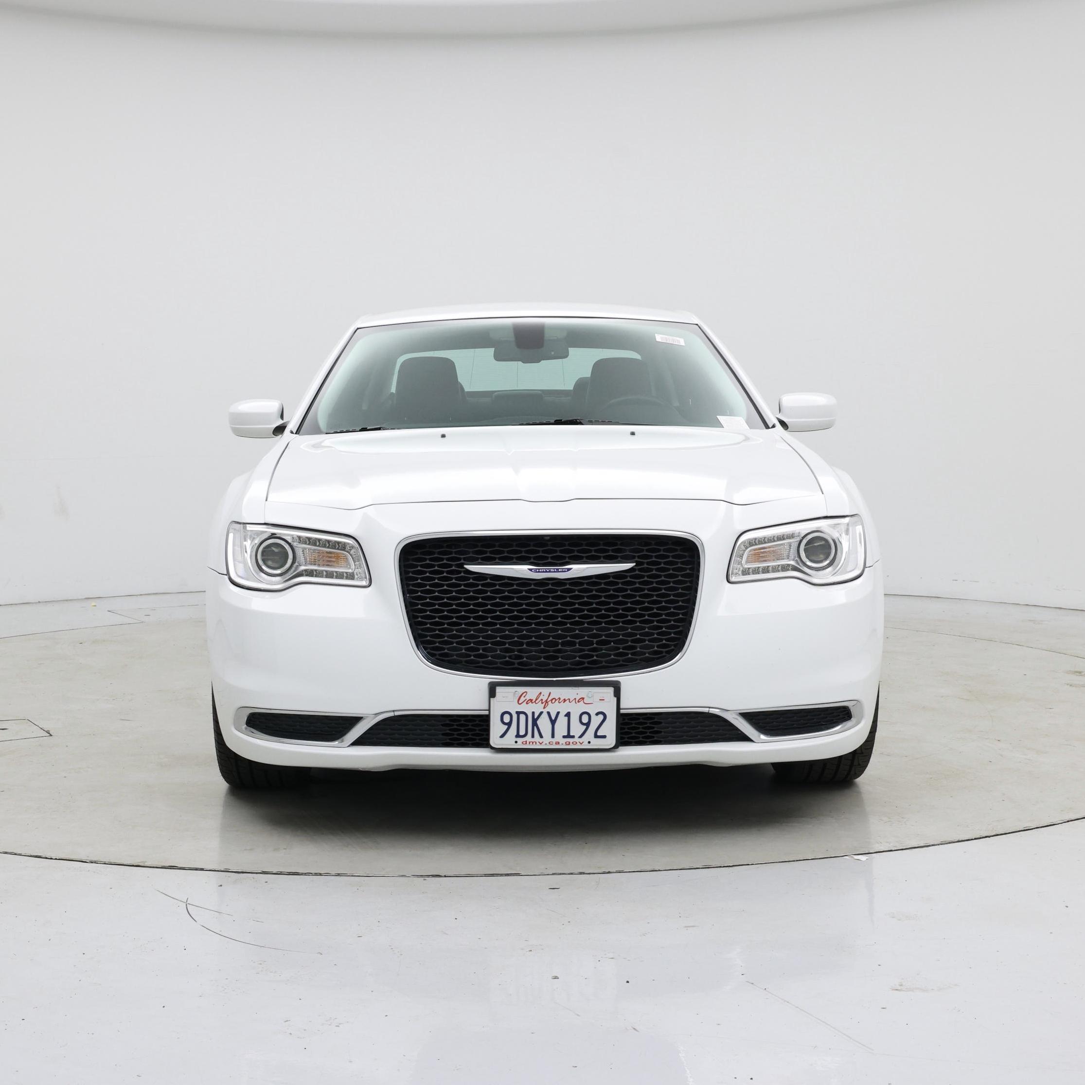 Thumbnail: 2019 Chrysler 300 - 5