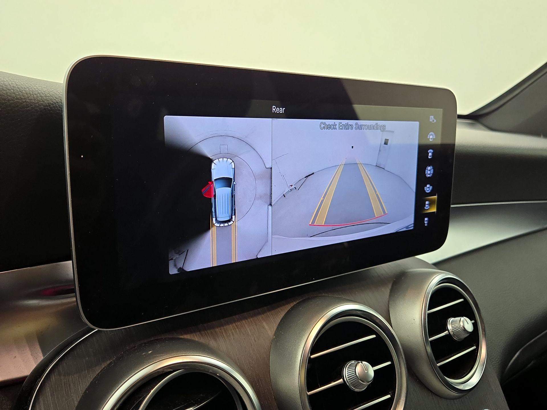 Thumbnail: 2020 Mercedes-Benz GLC - 14