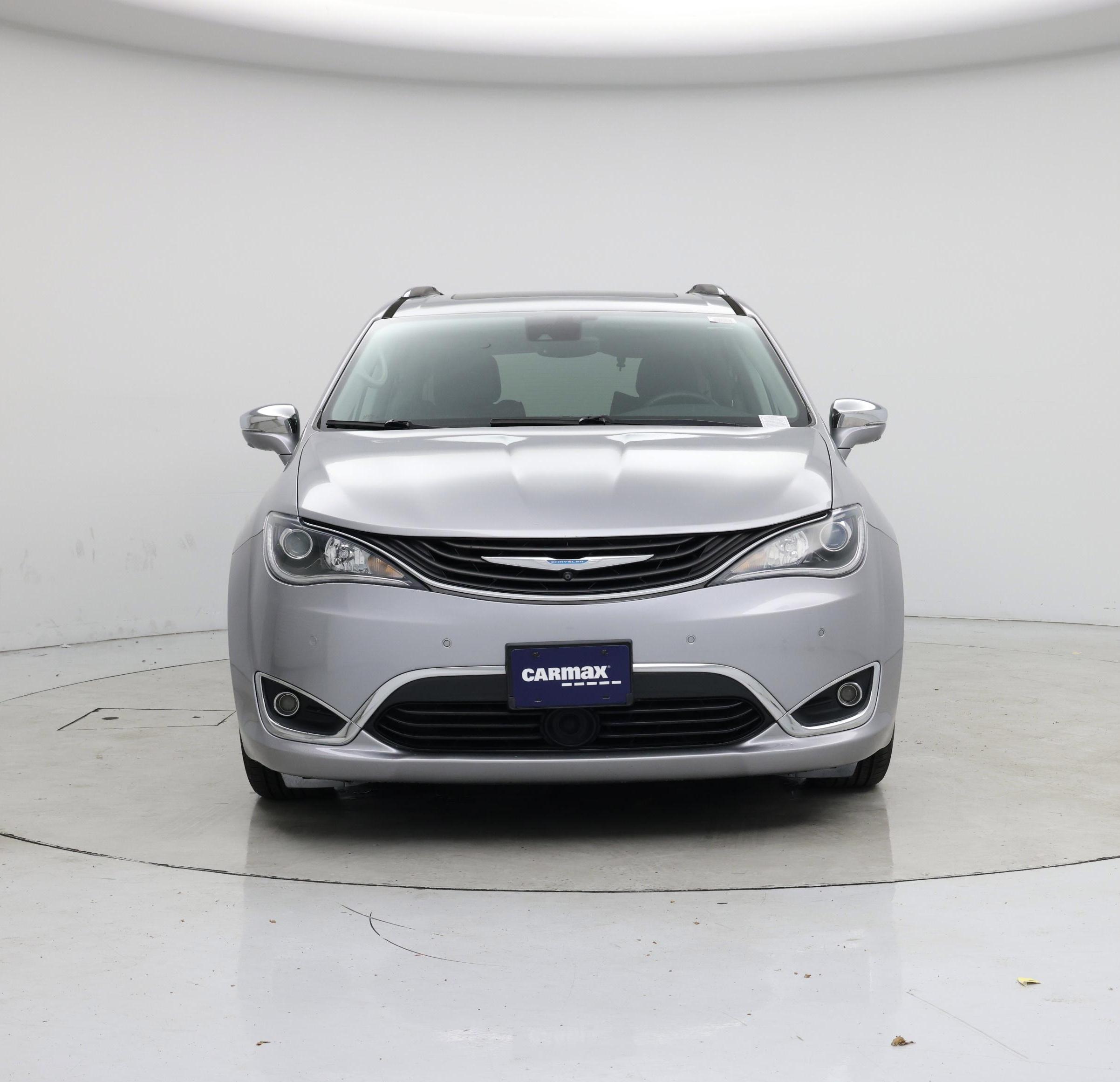 Thumbnail: 2018 Chrysler Pacifica - 5