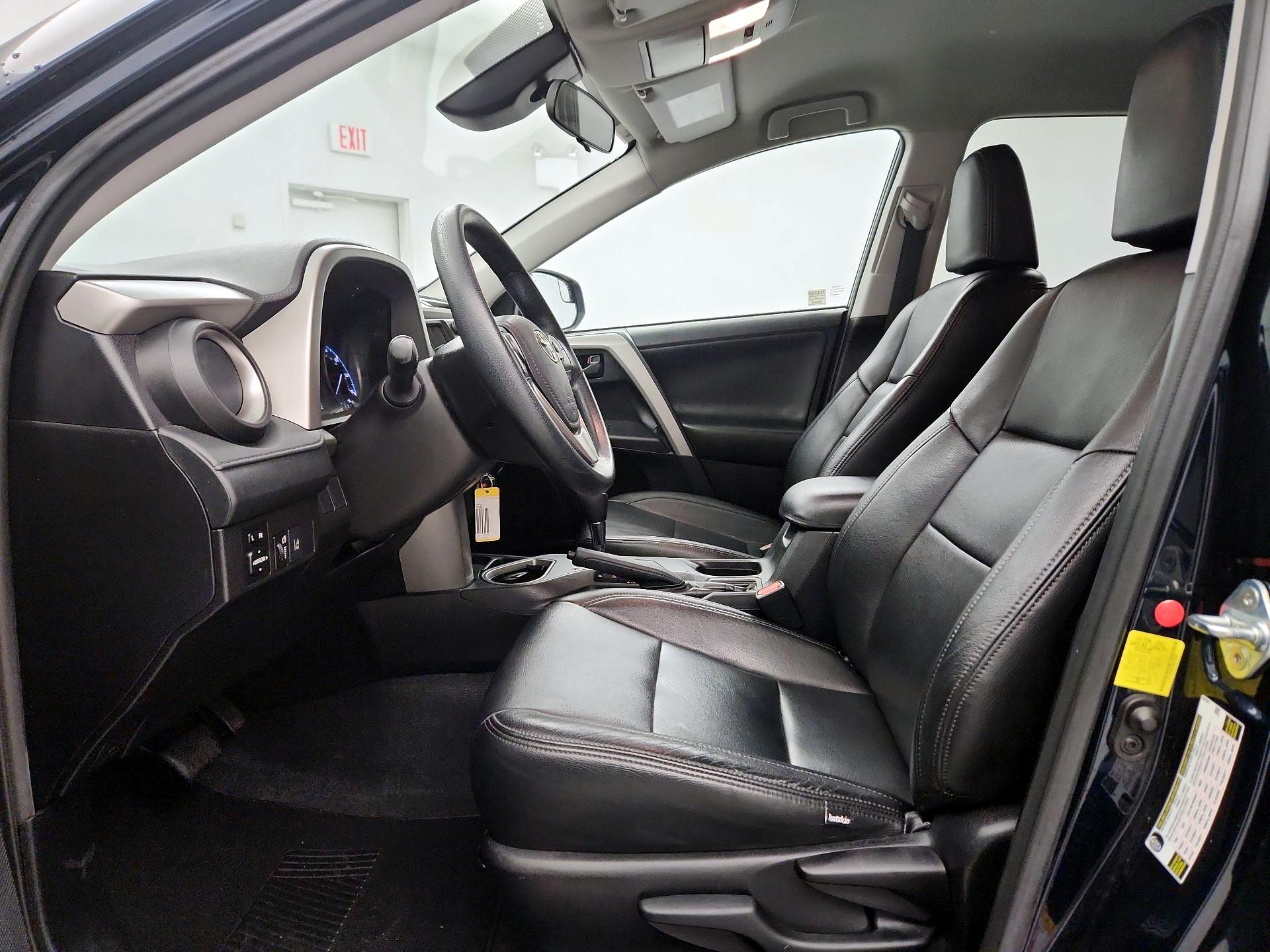 Thumbnail: 2017 Toyota RAV4 - 11