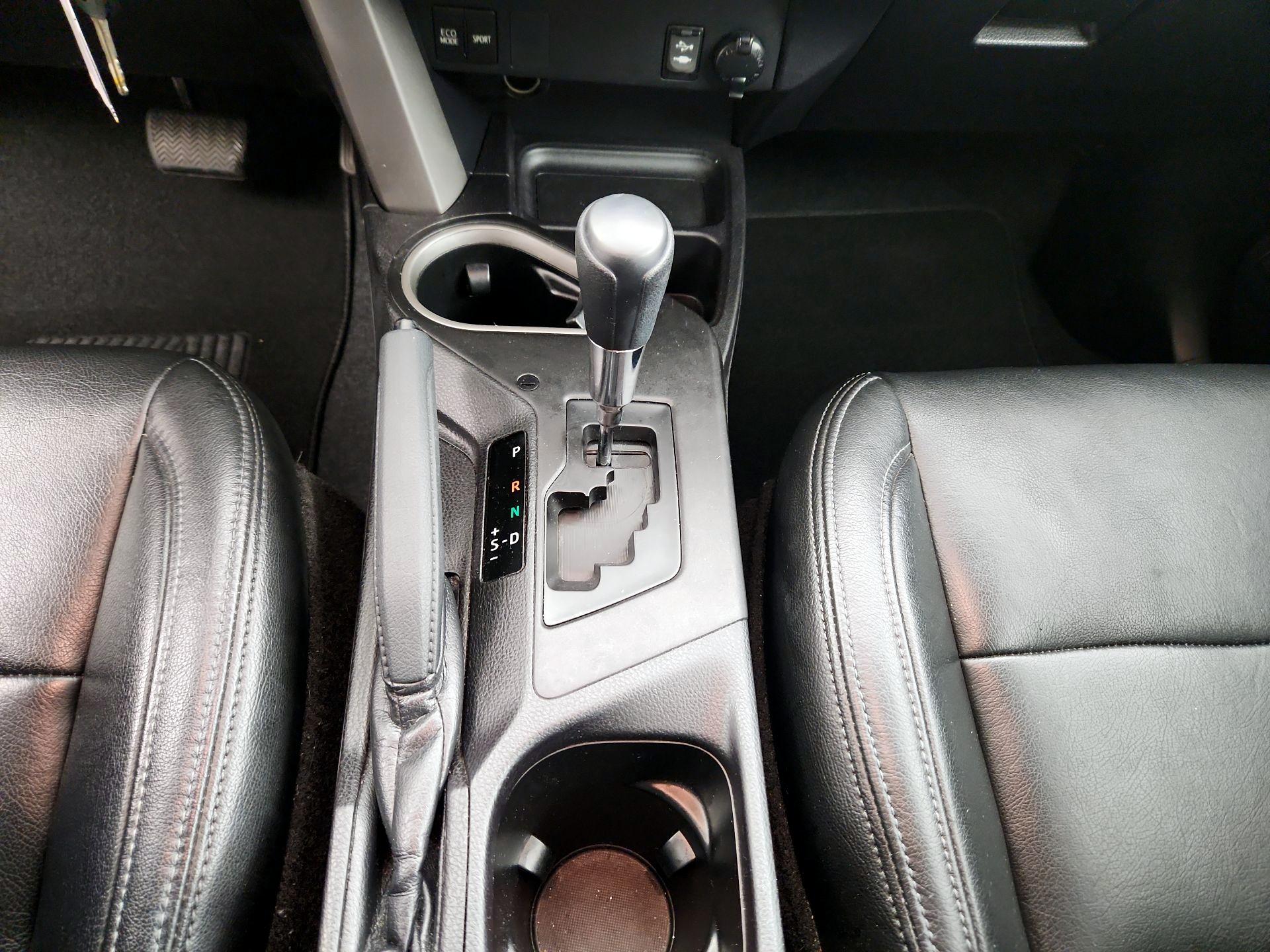 Thumbnail: 2017 Toyota RAV4 - 17