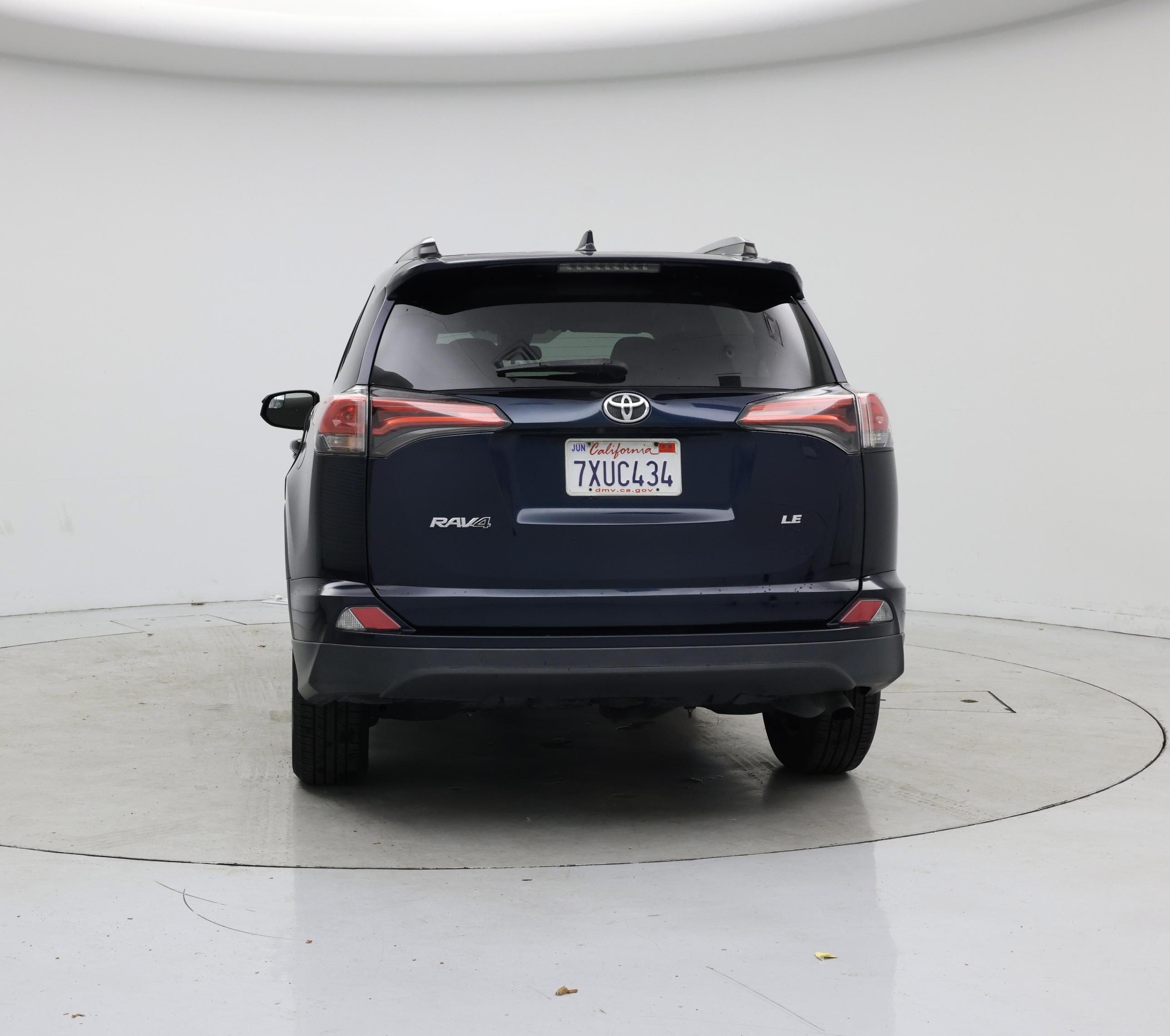 Thumbnail: 2017 Toyota RAV4 - 6