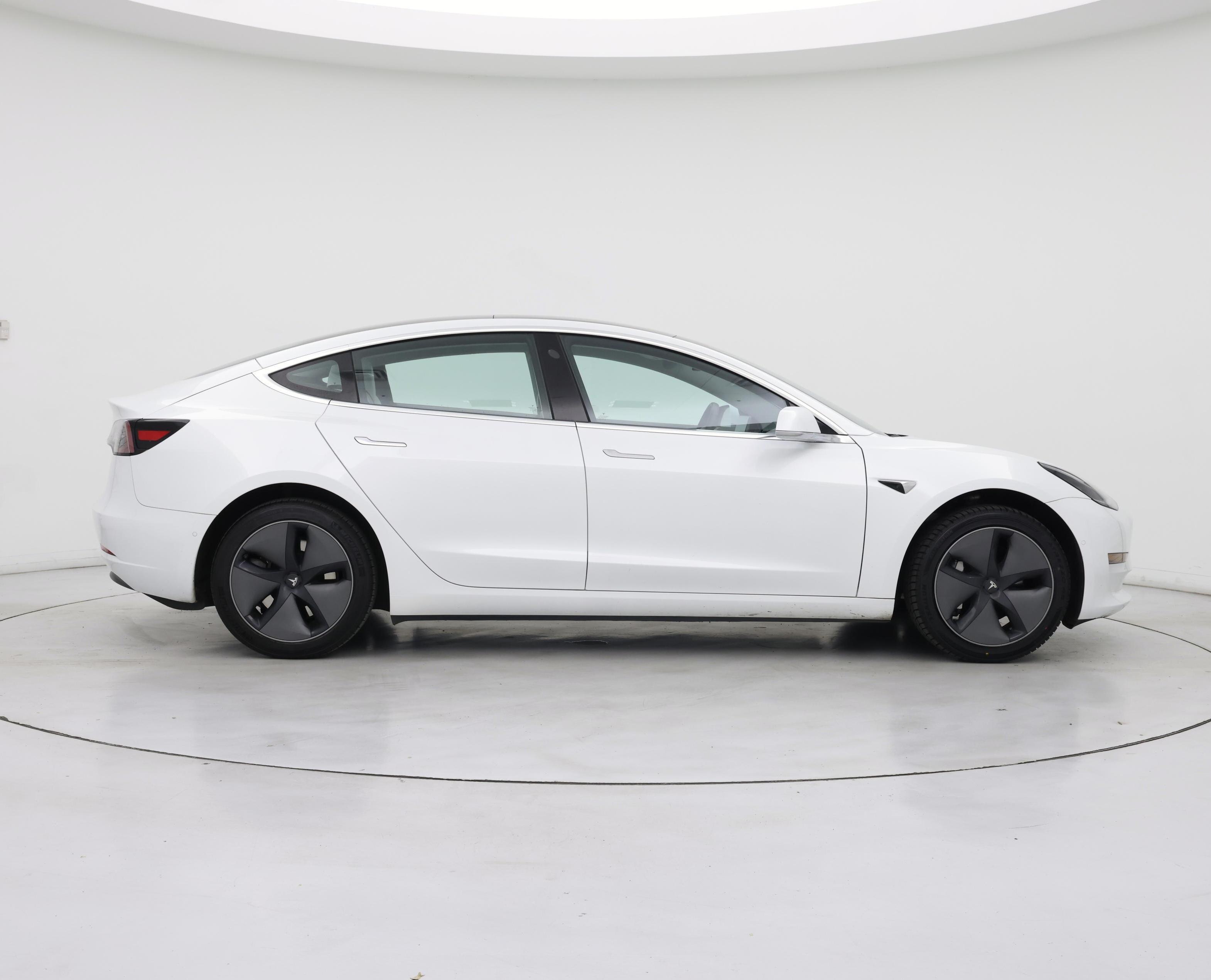 Thumbnail: 2020 Tesla Model 3 - 7