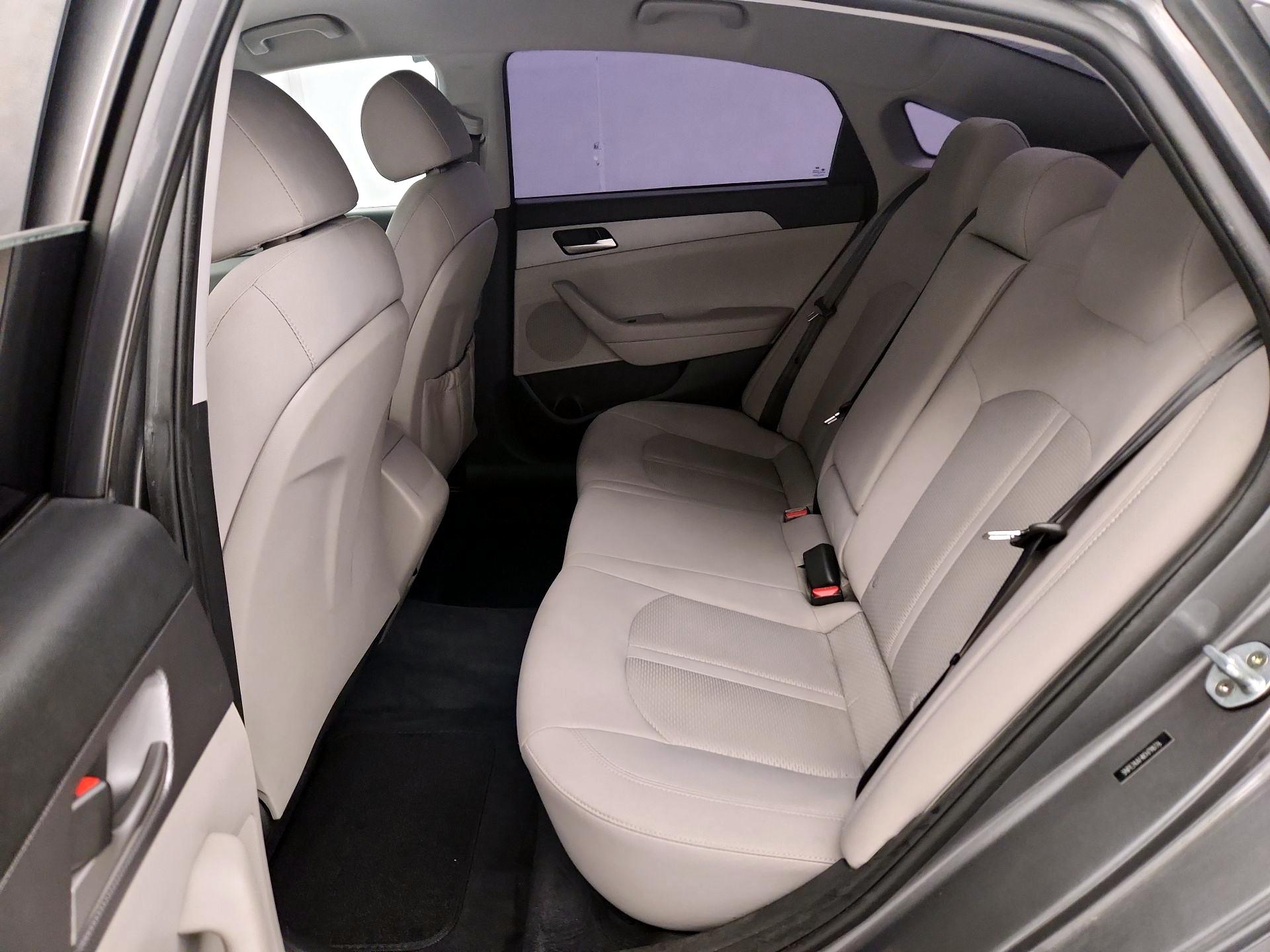 Thumbnail: 2019 Hyundai Sonata - 19