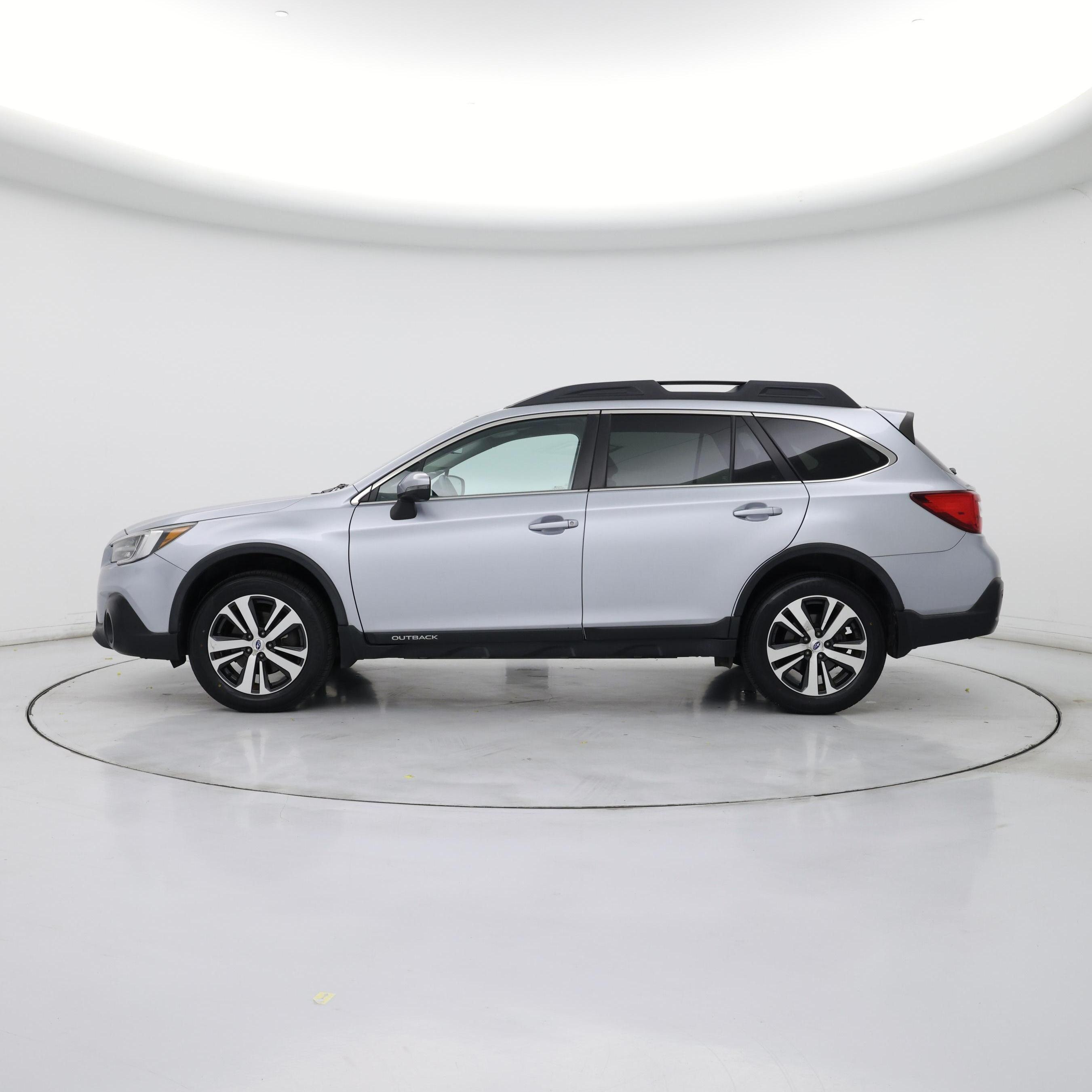 Thumbnail: 2019 Subaru Outback - 3