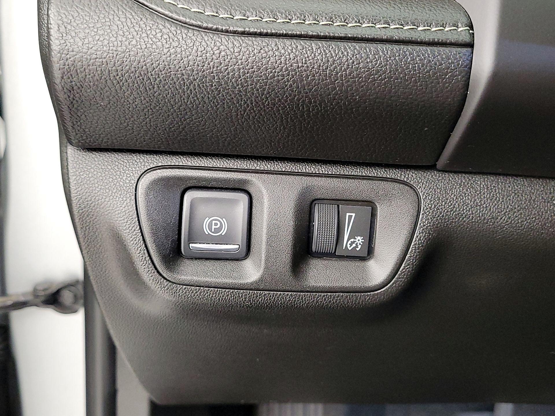 Thumbnail: 2017 GMC Acadia - 13