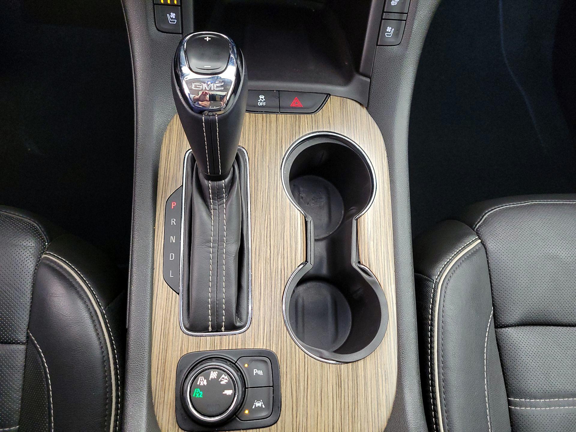 Thumbnail: 2017 GMC Acadia - 18