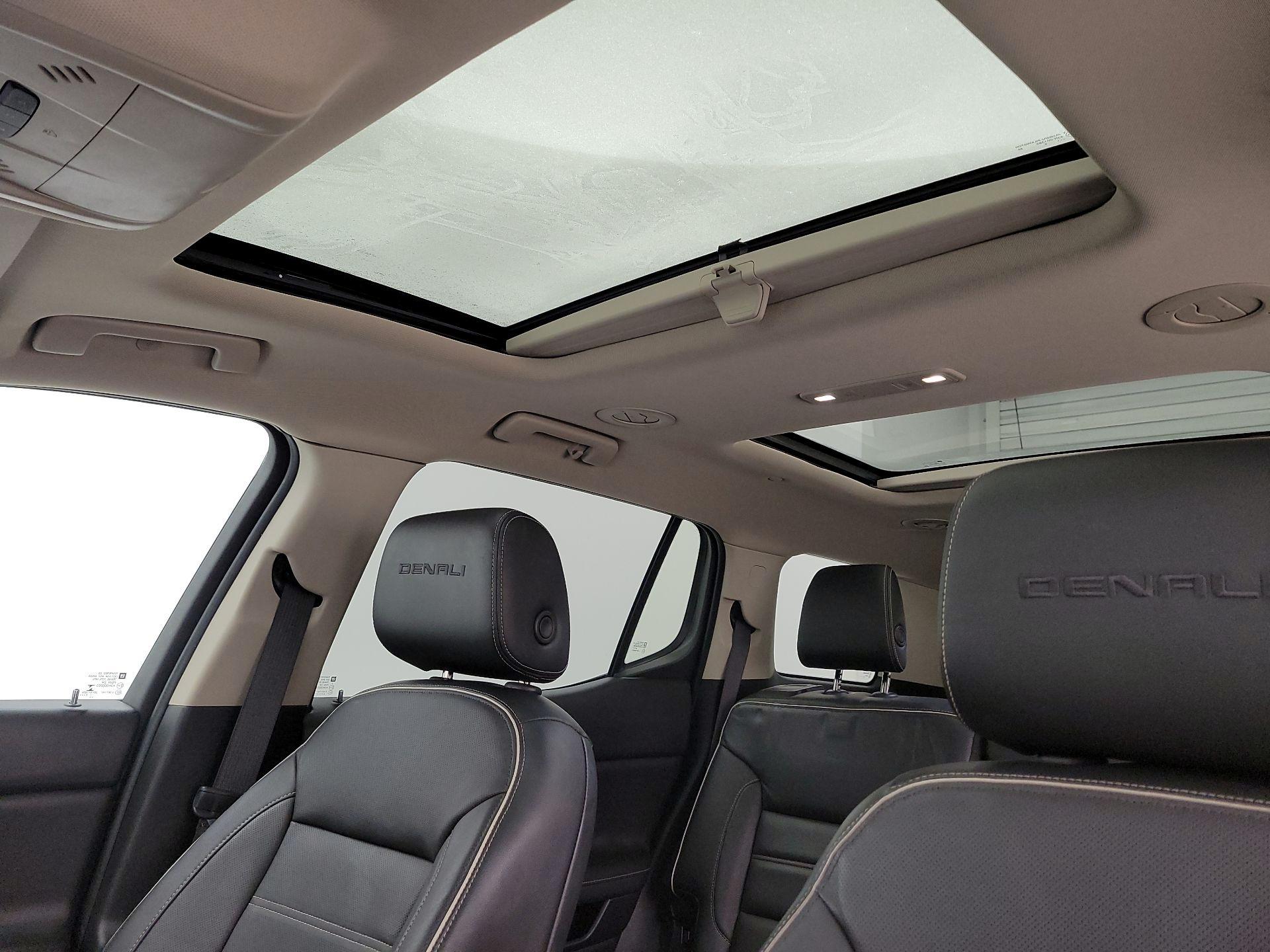 Thumbnail: 2017 GMC Acadia - 20