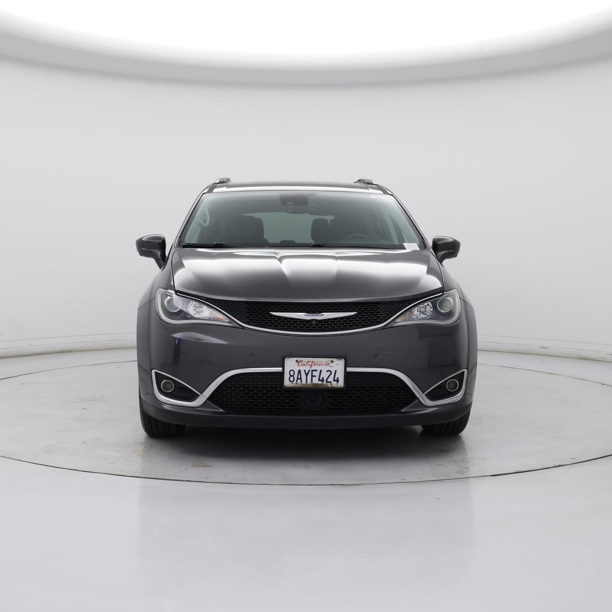 Thumbnail: 2018 Chrysler Pacifica - 5