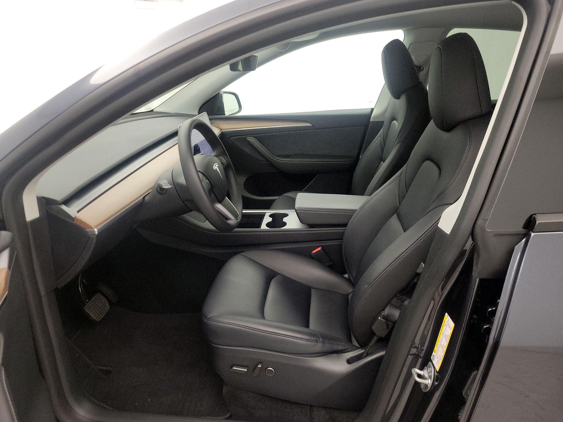 Thumbnail: 2025 Tesla Model Y - 11