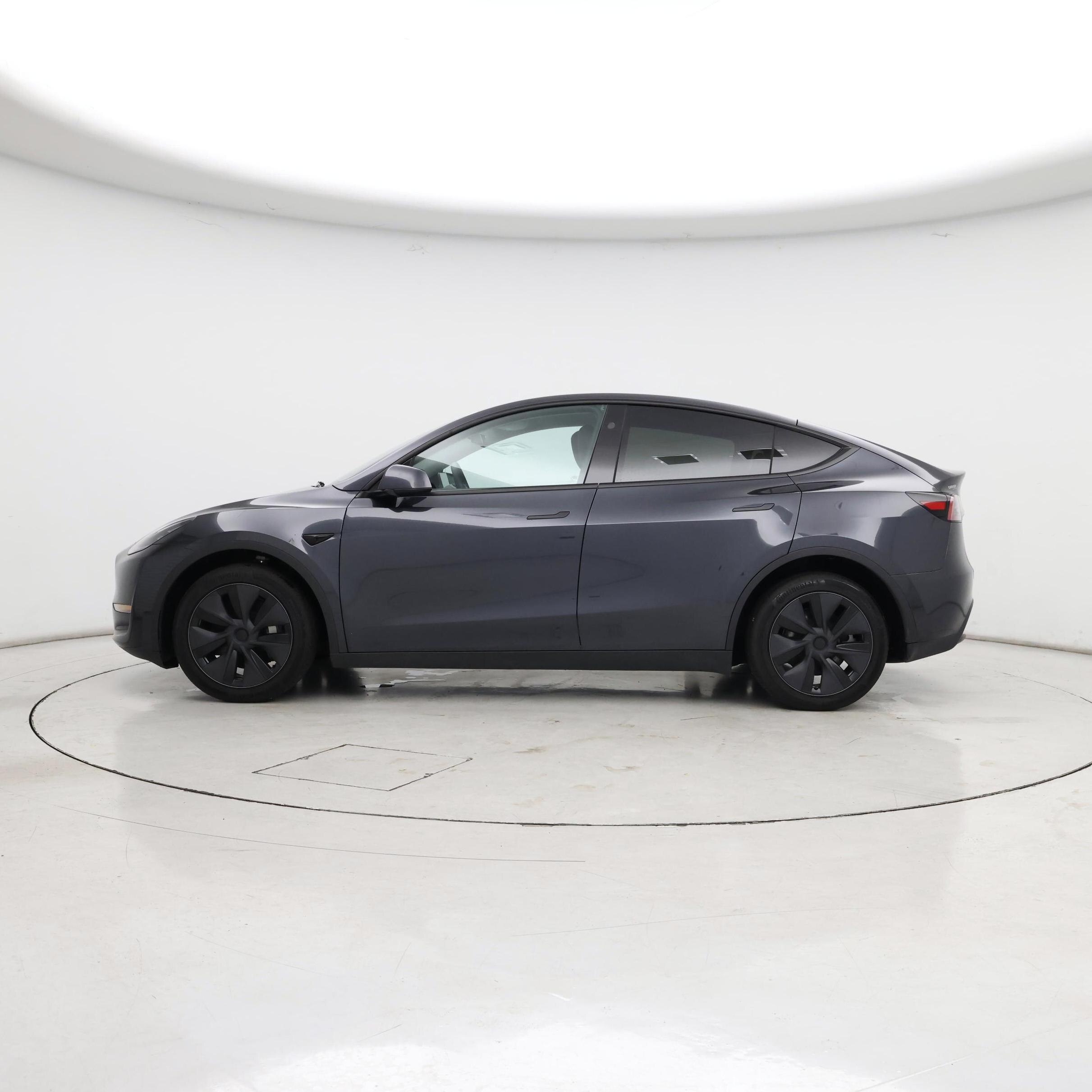 Thumbnail: 2025 Tesla Model Y - 3