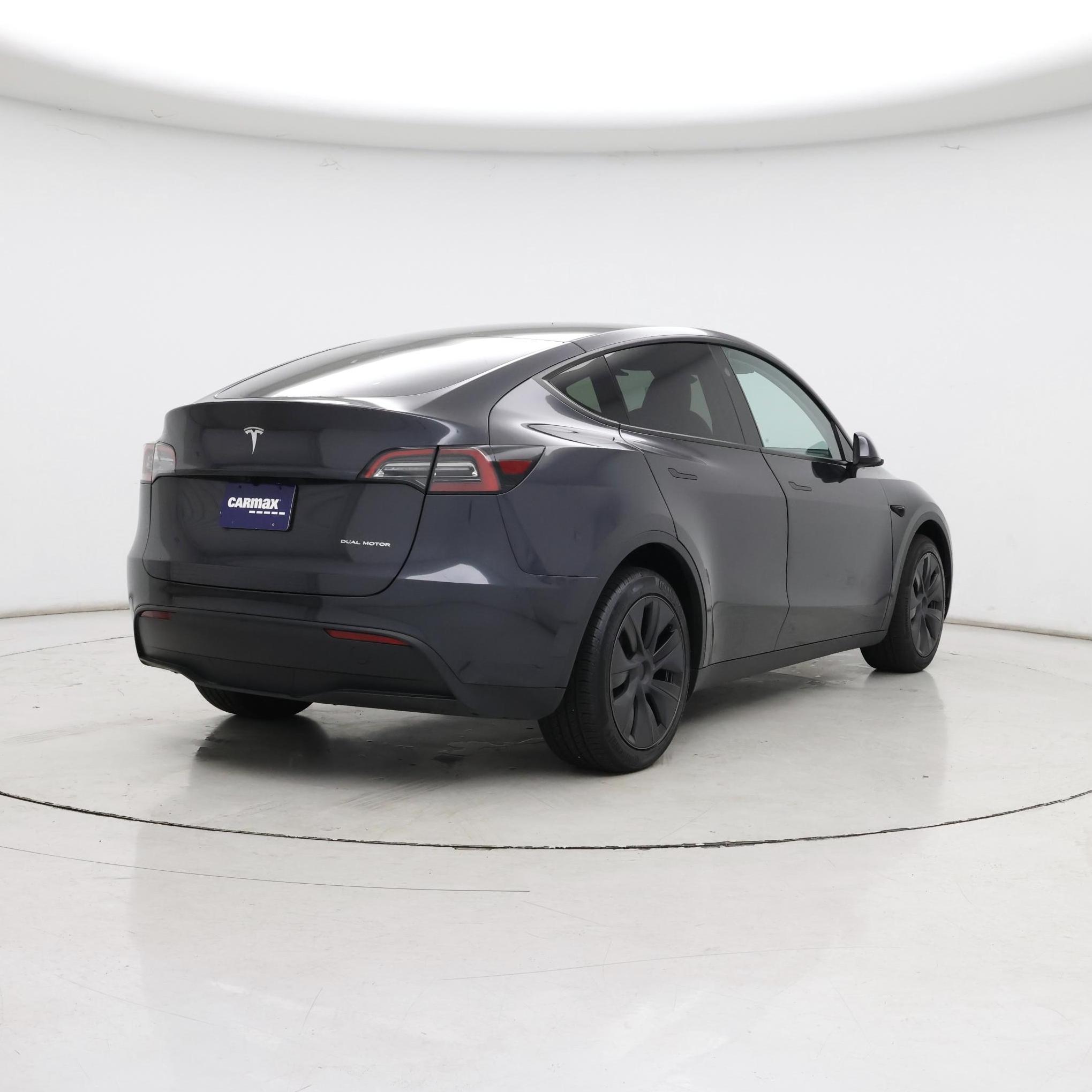 Thumbnail: 2025 Tesla Model Y - 8
