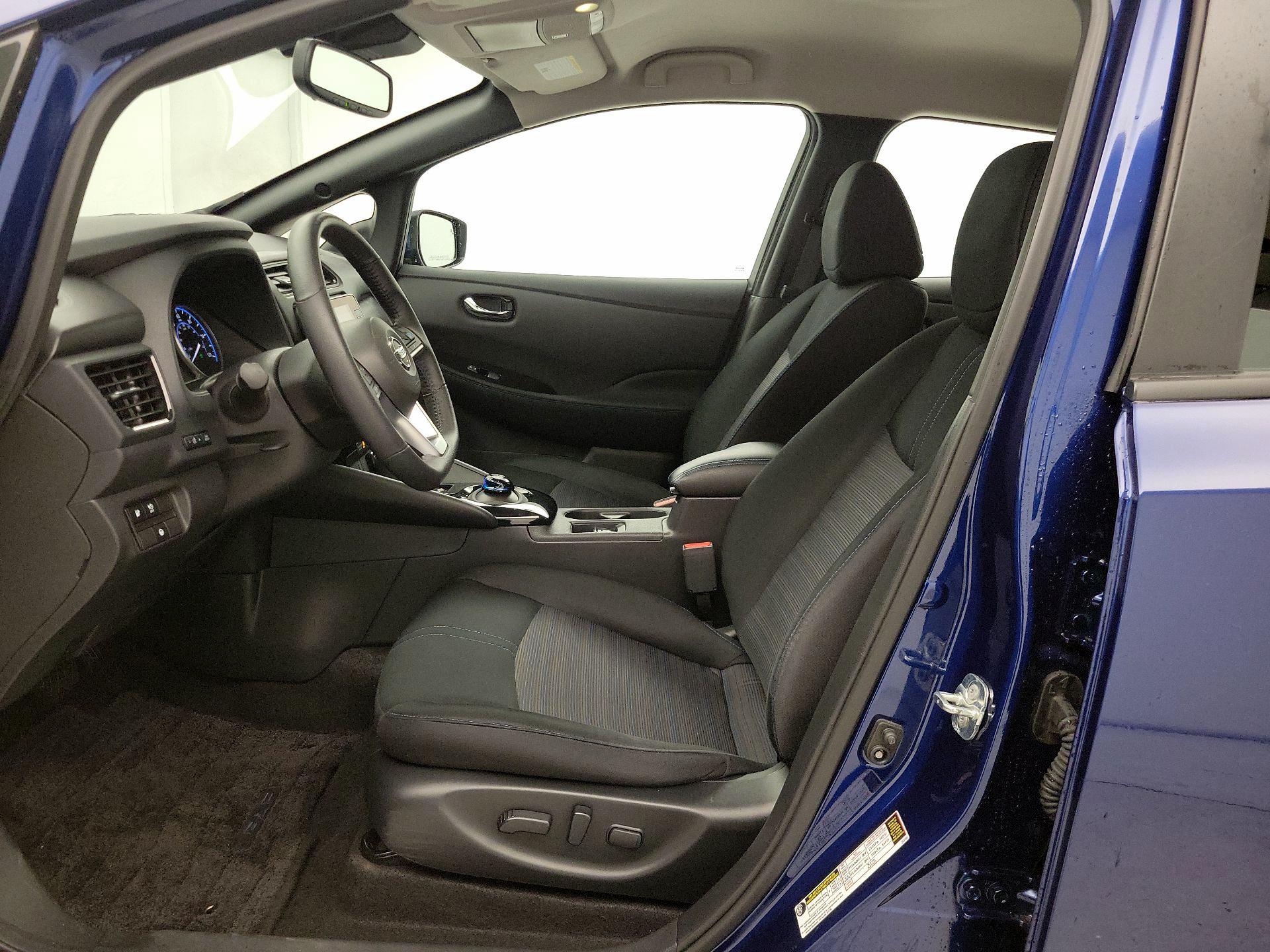 Thumbnail: 2020 Nissan Leaf - 11