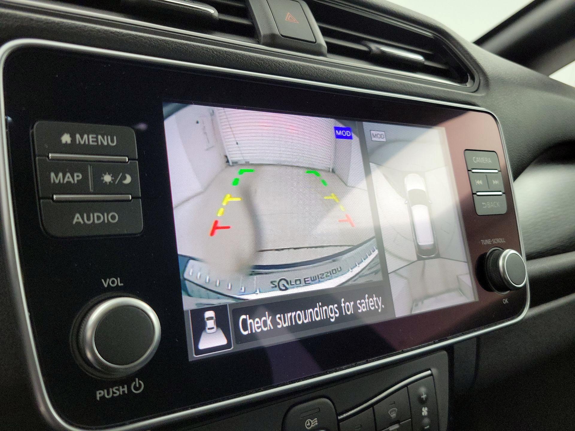 Thumbnail: 2020 Nissan Leaf - 15